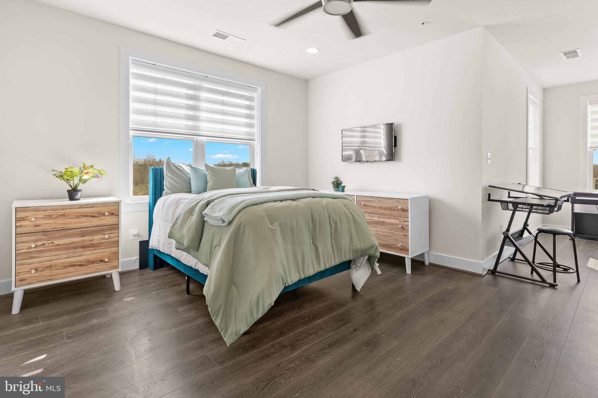 SOUTHERN HILLS - Residential