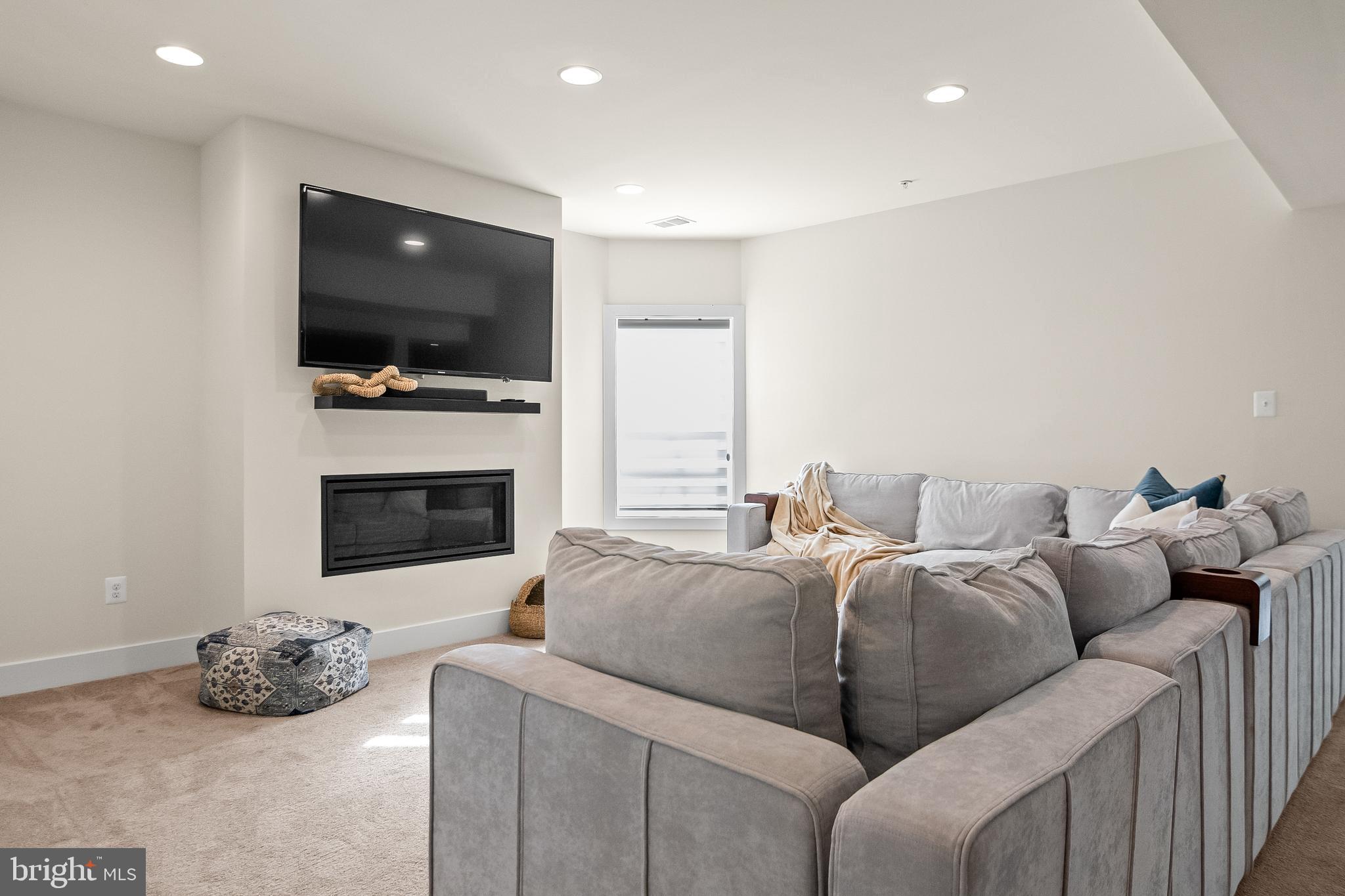 SOUTHERN HILLS - Residential