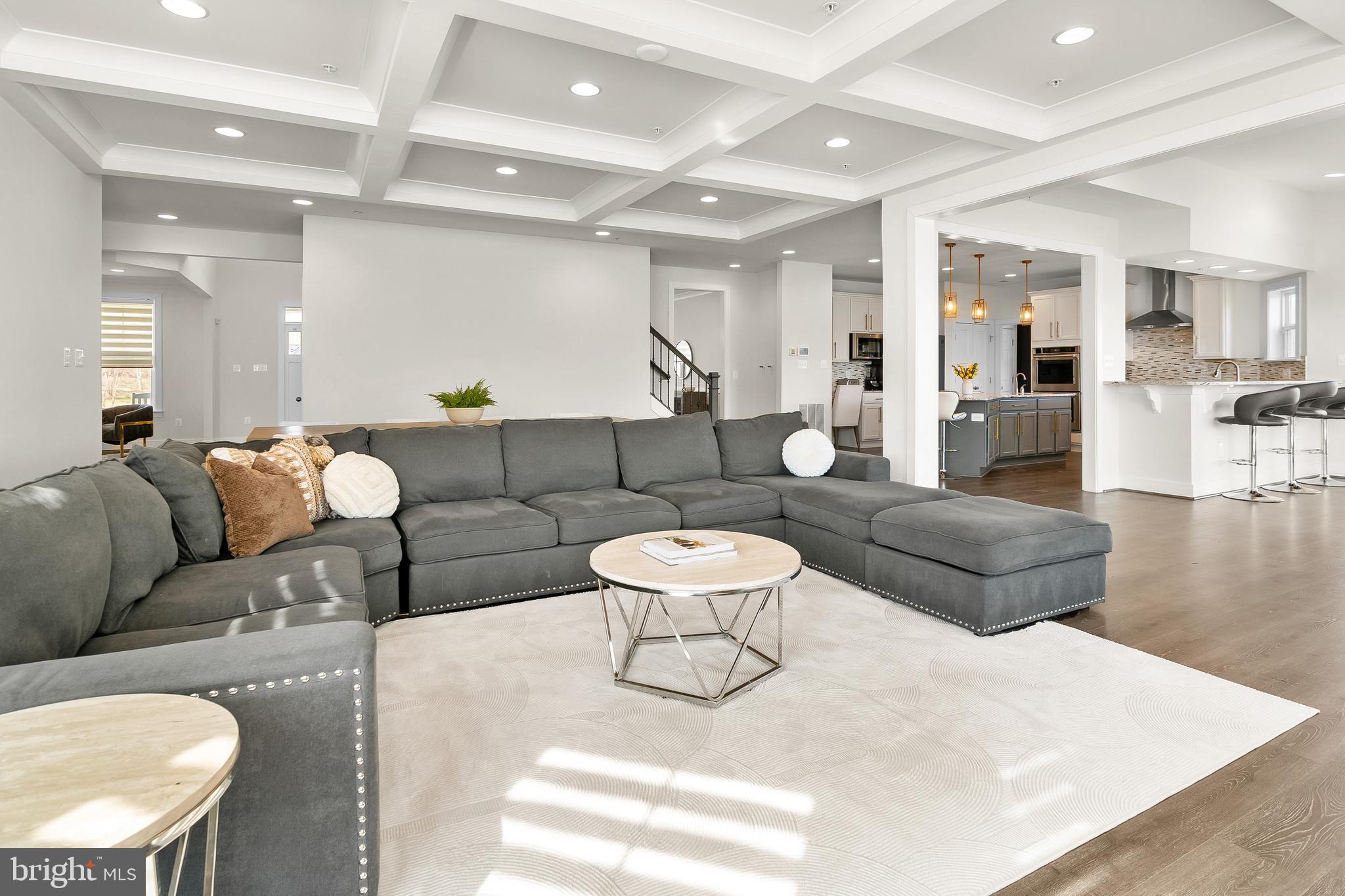 SOUTHERN HILLS - Residential