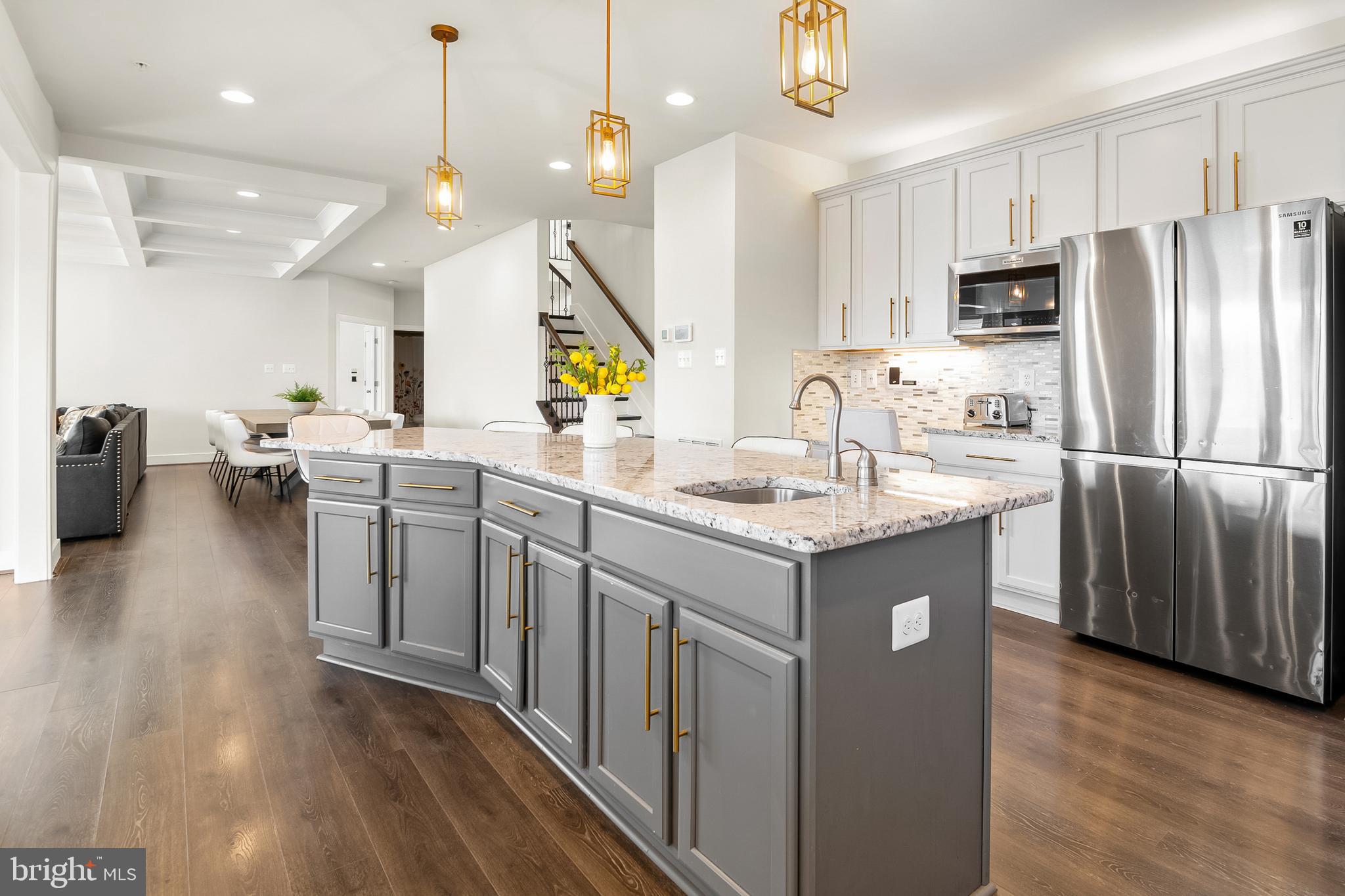 SOUTHERN HILLS - Residential