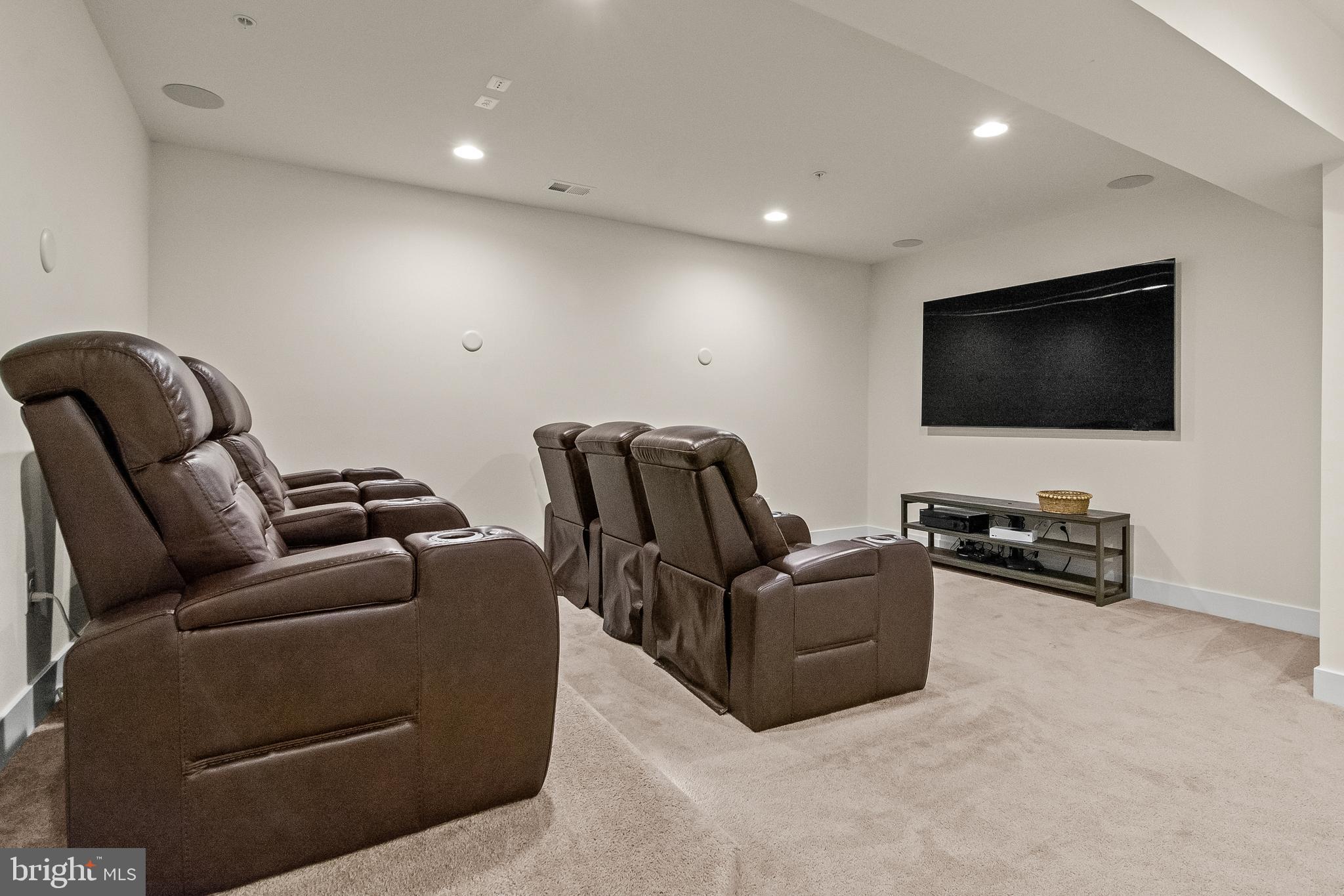 SOUTHERN HILLS - Residential