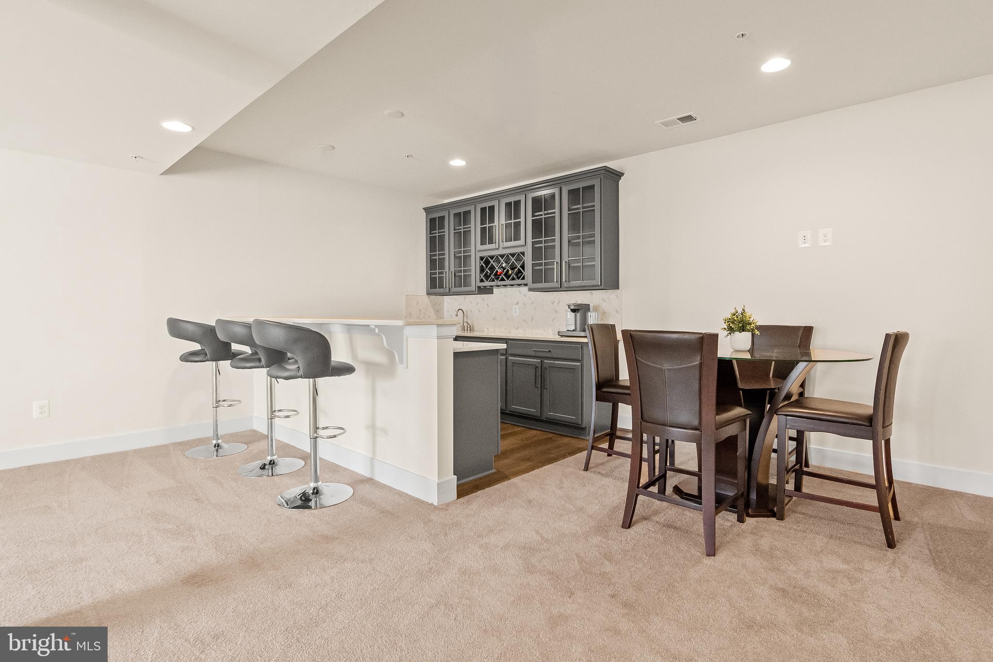 SOUTHERN HILLS - Residential