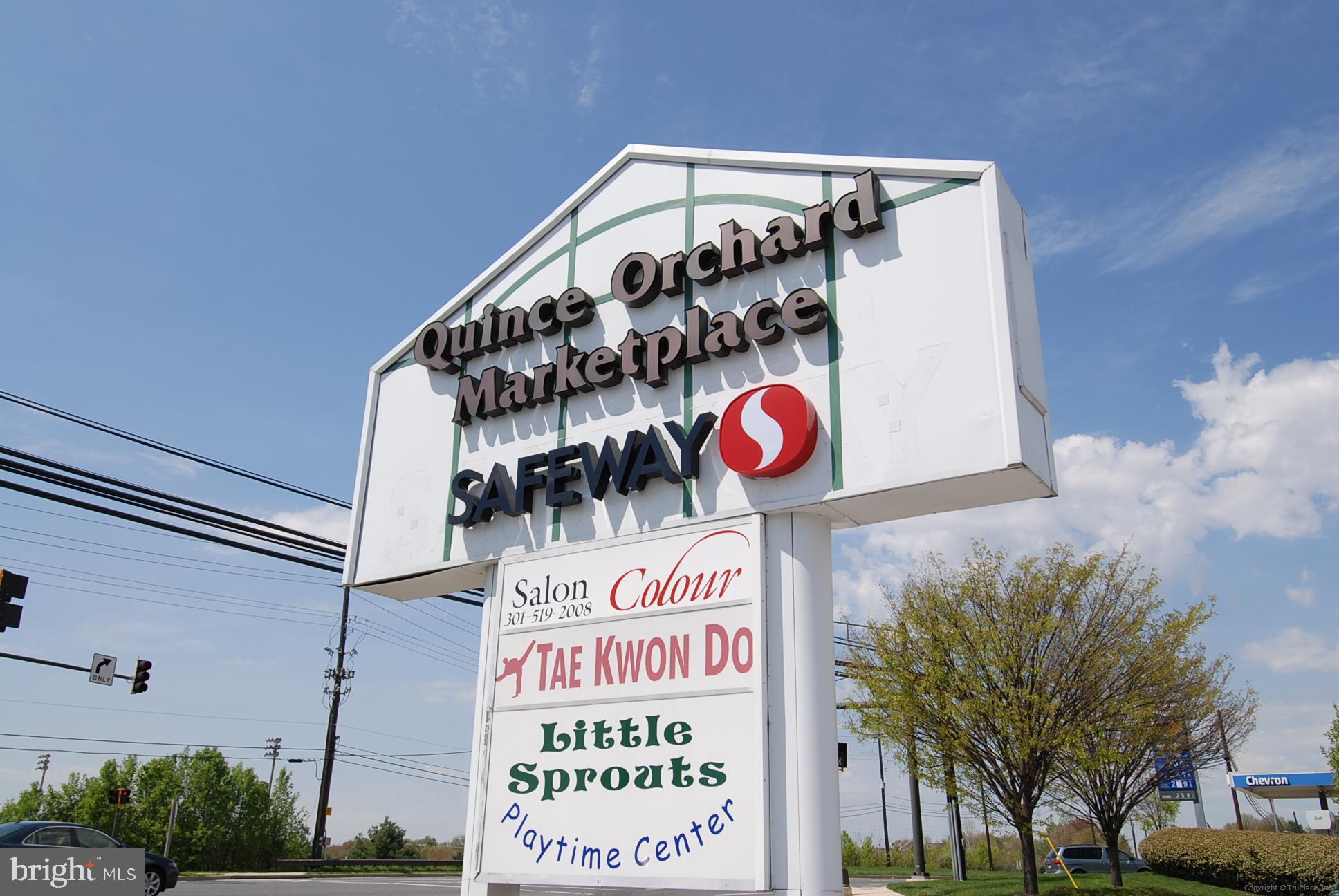 PIONEER HILLS - Residential