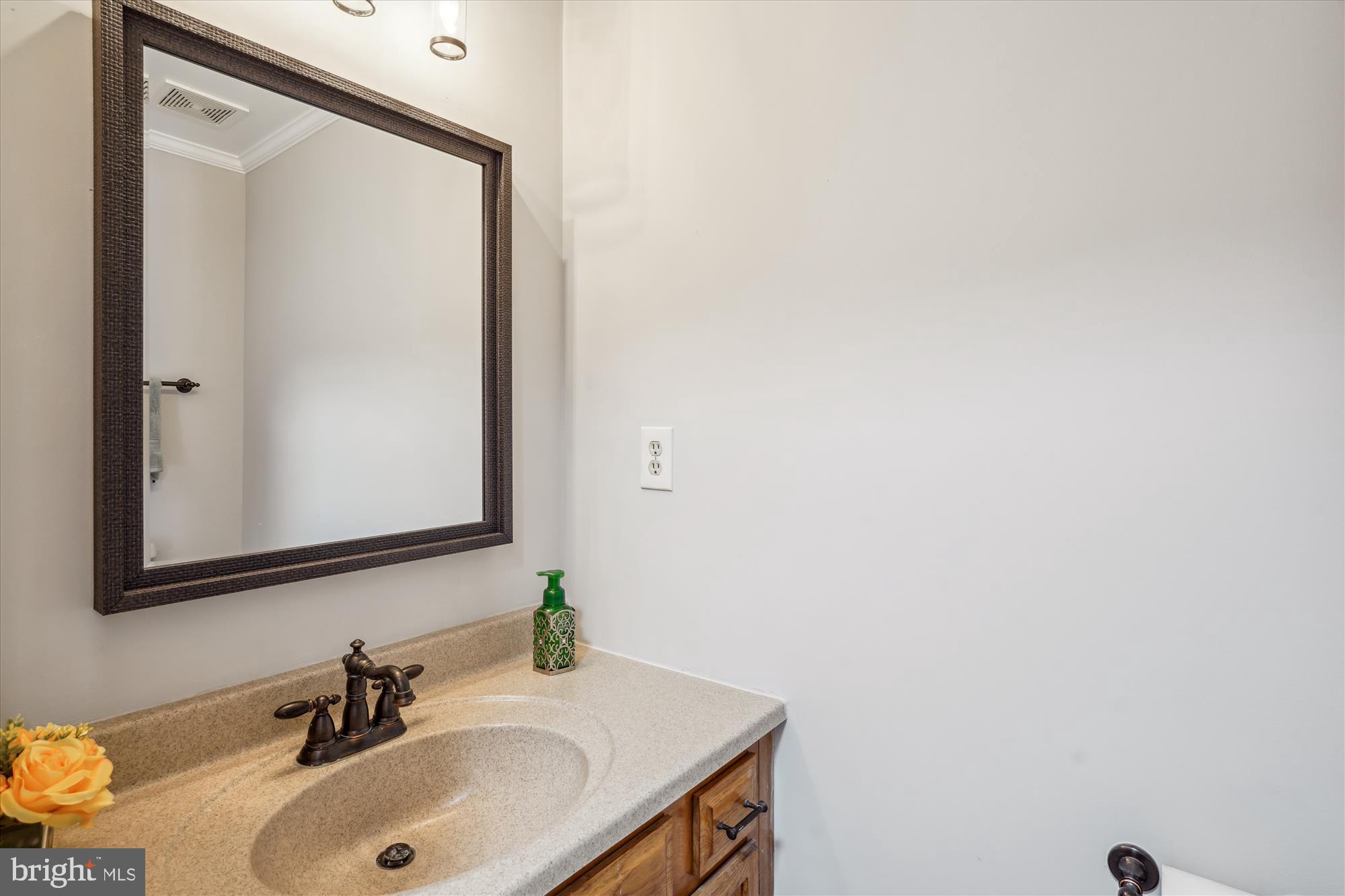 PIONEER HILLS - Residential