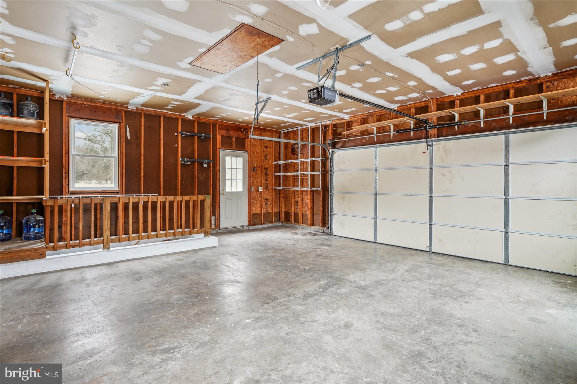 PIONEER HILLS - Residential