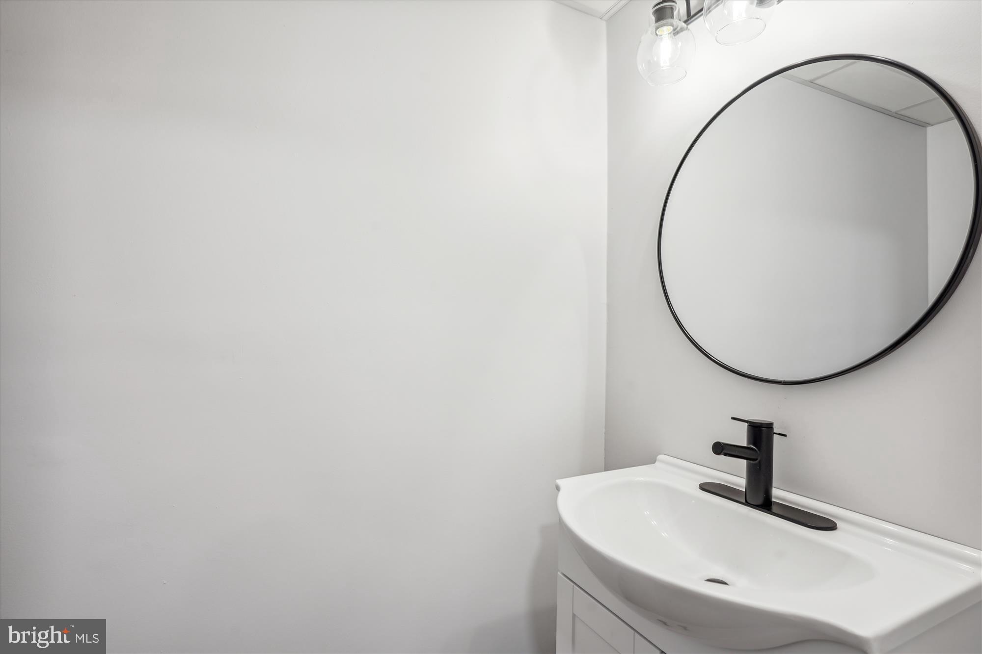 PIONEER HILLS - Residential