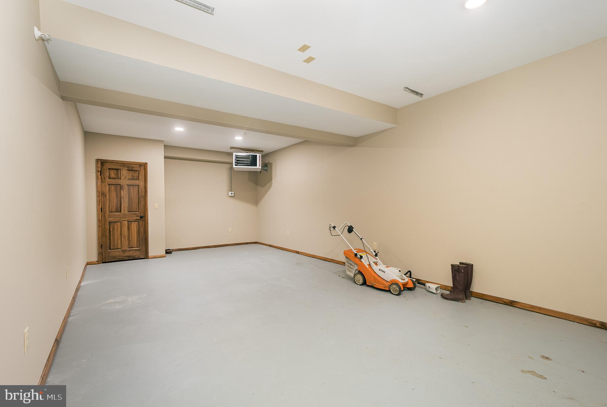 THOUSAND ACRES AT DCL - Residential