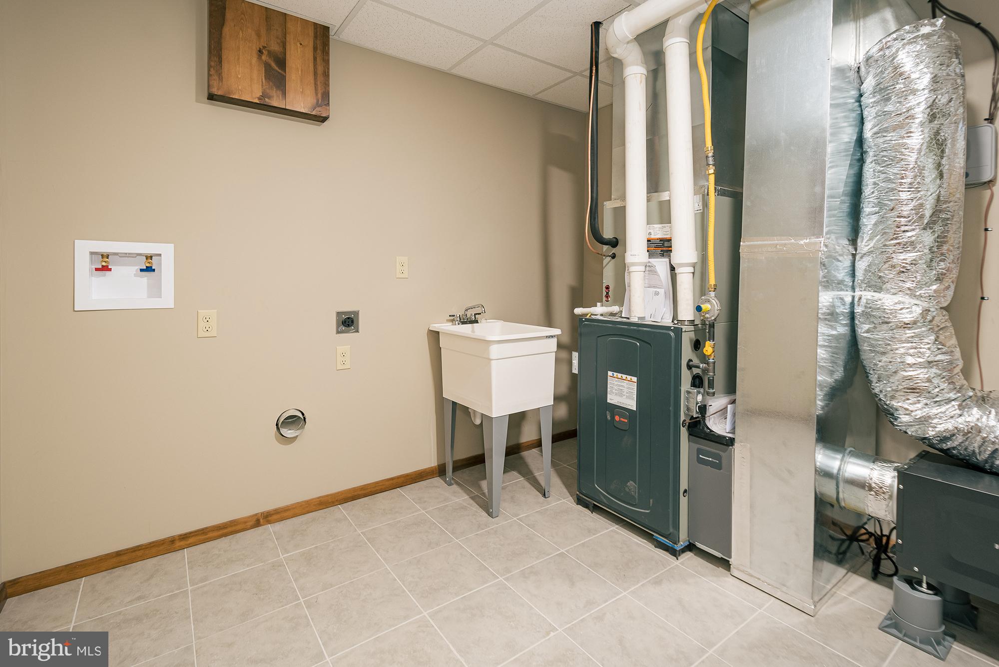 THOUSAND ACRES AT DCL - Residential