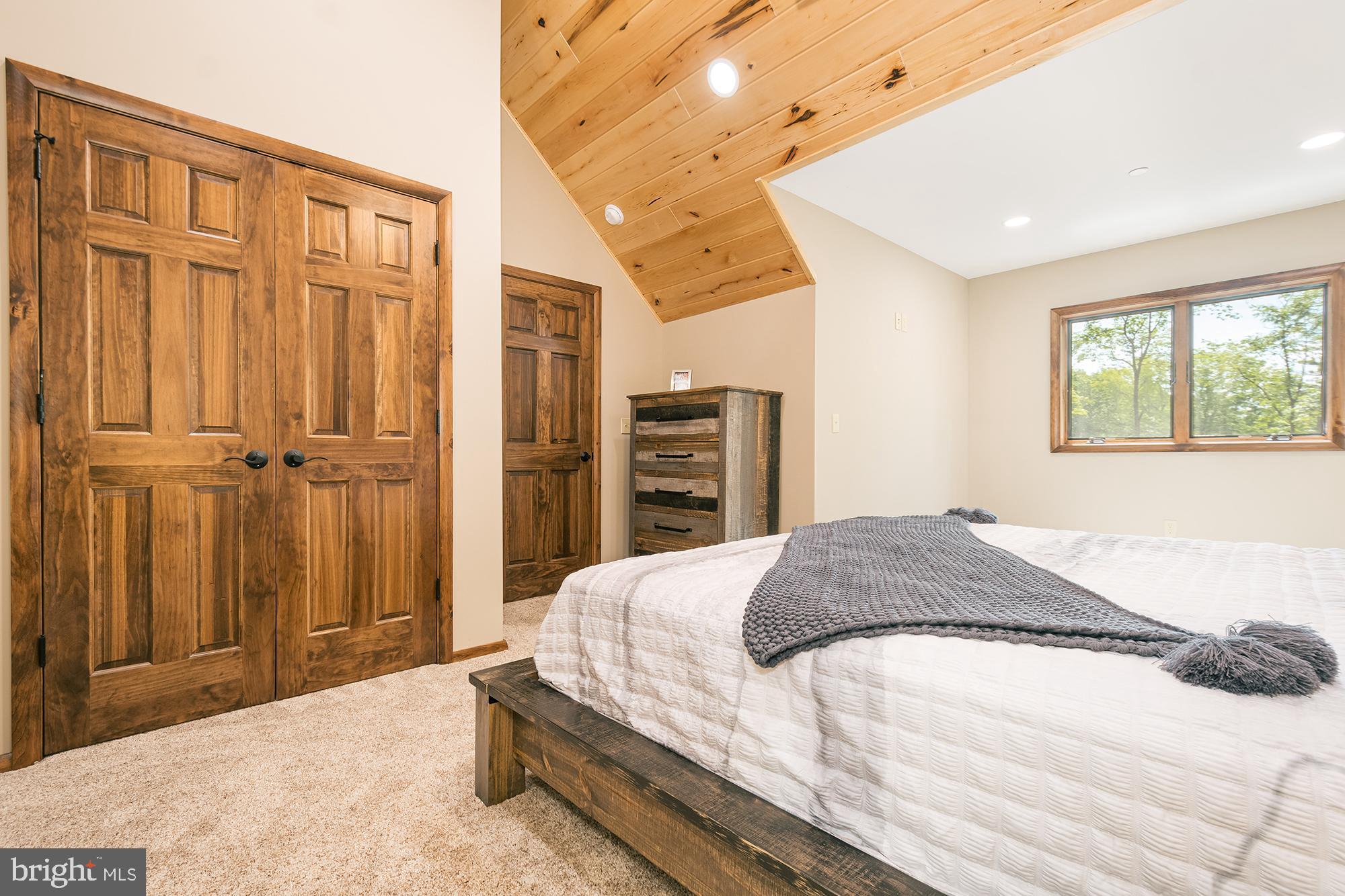 THOUSAND ACRES AT DCL - Residential