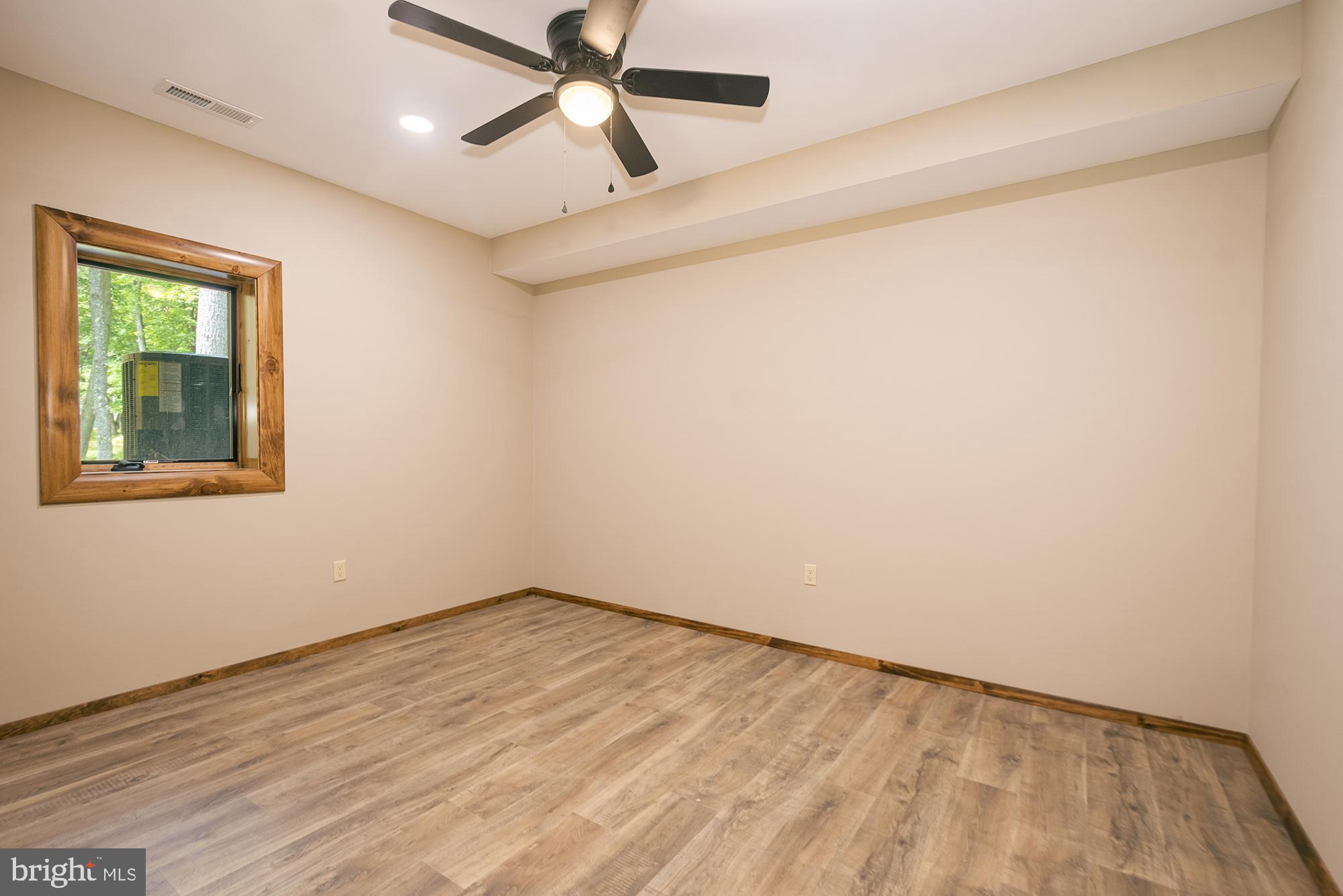 THOUSAND ACRES AT DCL - Residential