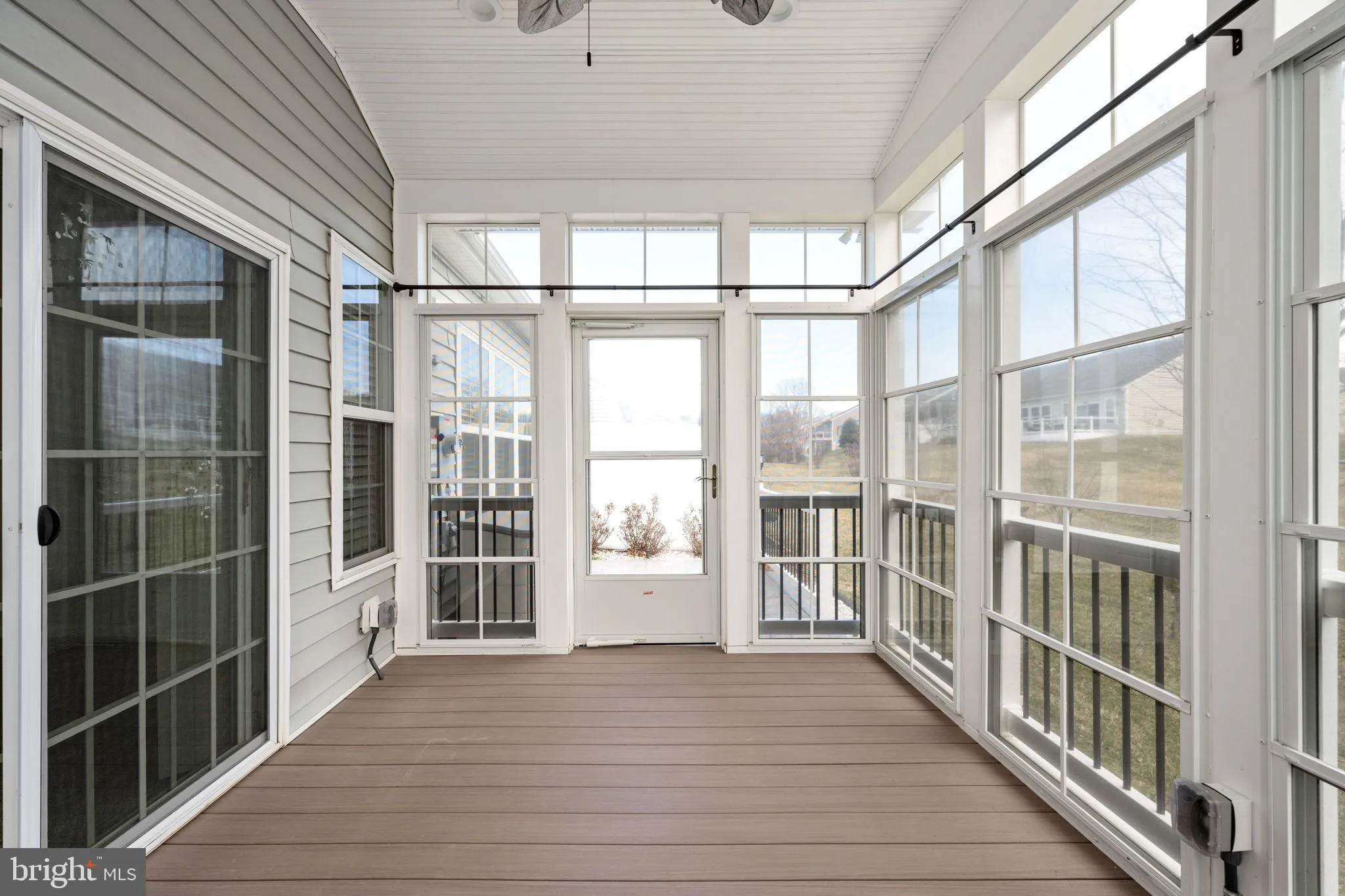 Fredericksburg, Virginia 22406, United States, 2 Bedrooms Bedrooms, ,2 BathroomsBathrooms,Residential,Contingent,85312