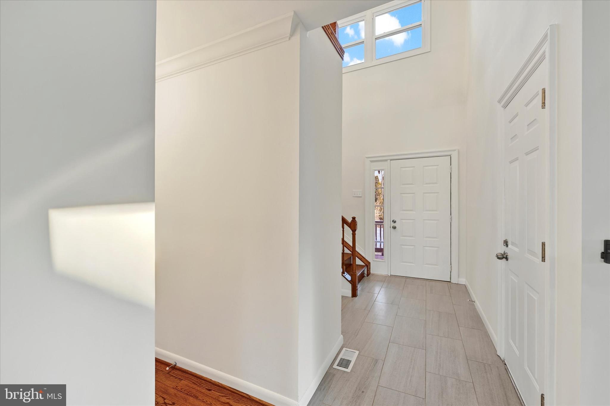 5112 BONNIE BRAE COURT