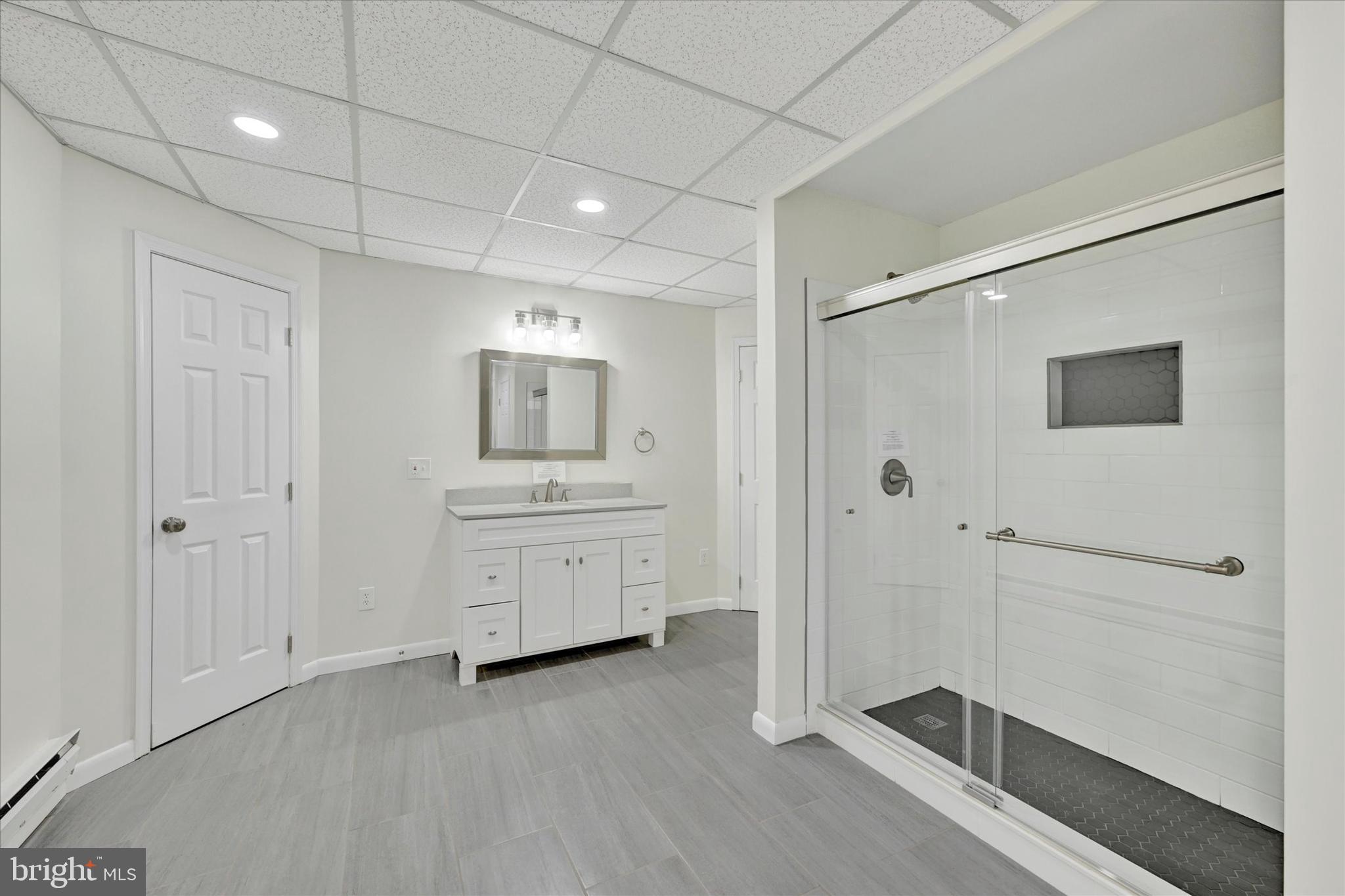 BONNIE ACRES - Residential