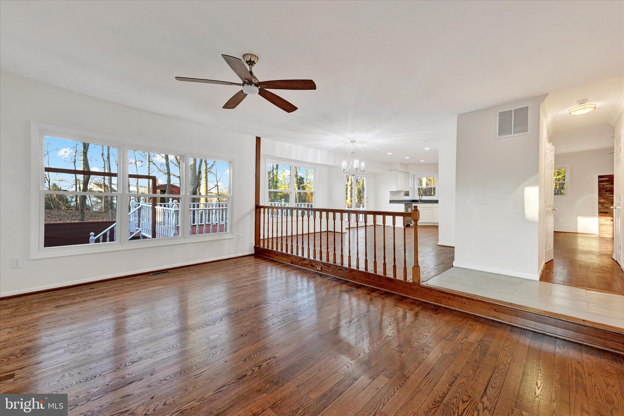 BONNIE ACRES - Residential