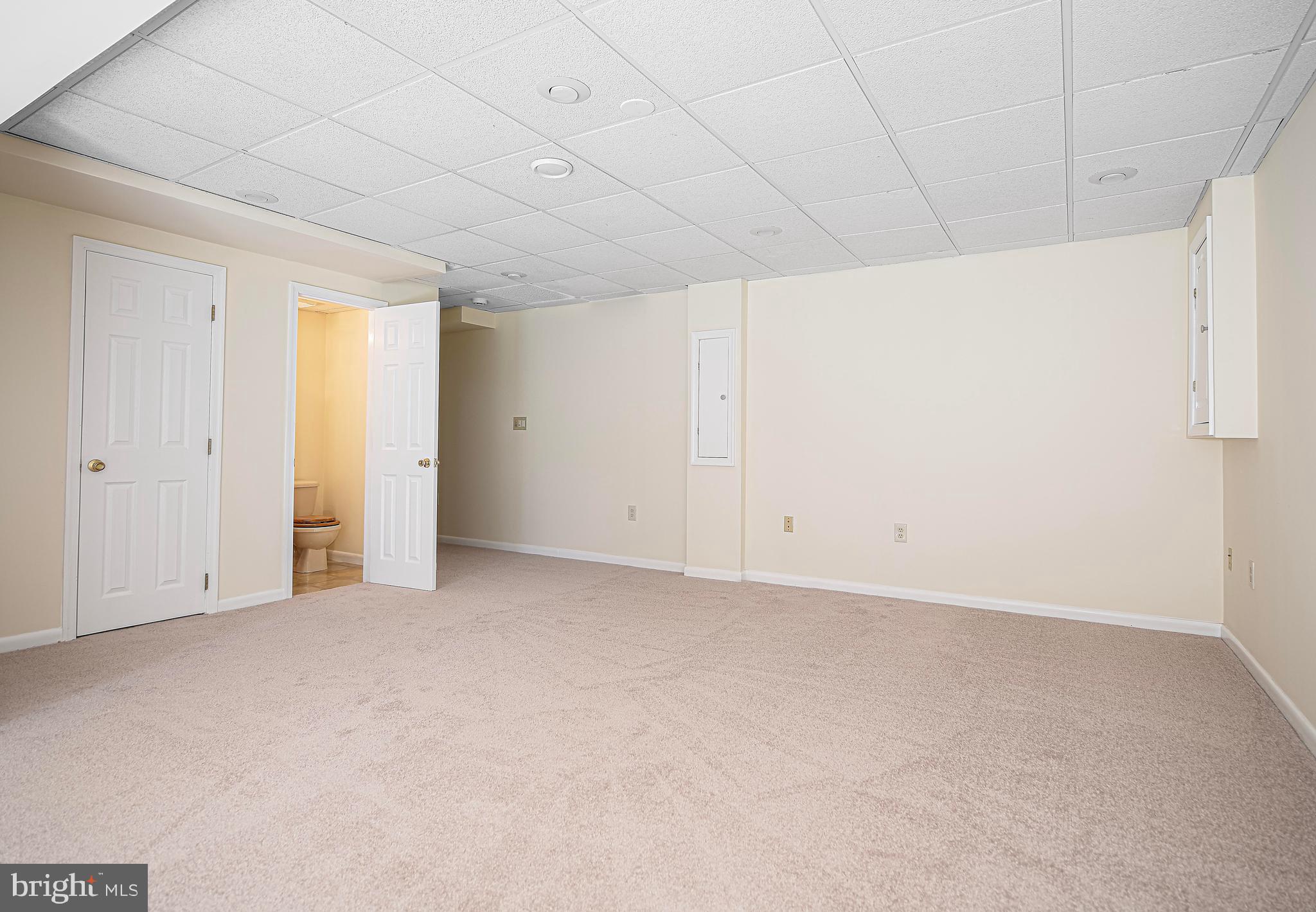 FERGUSON MEADOWS - Residential