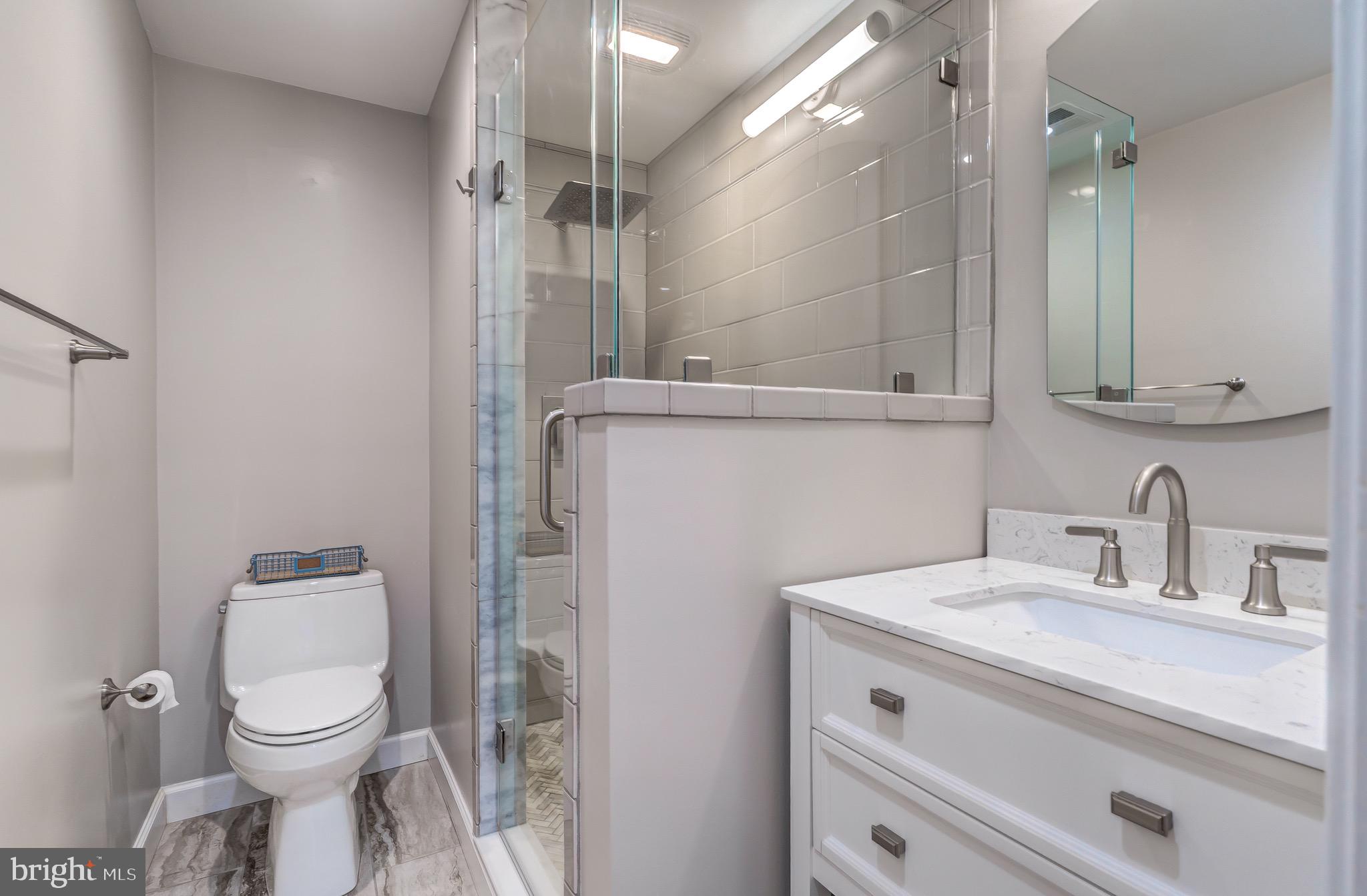 HARBOR POINT - Residential