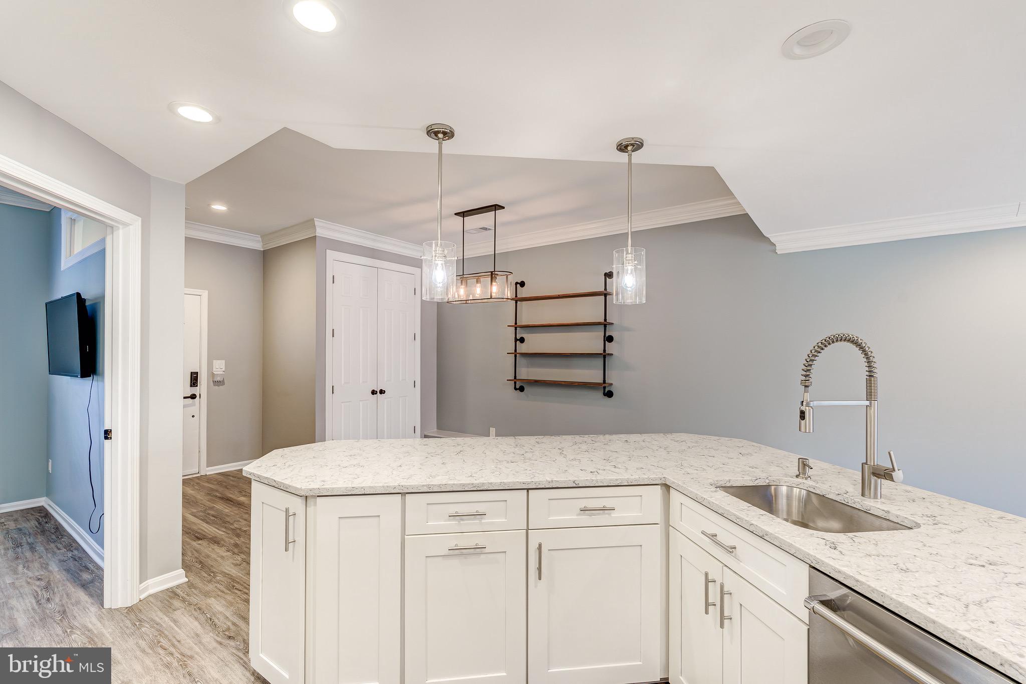 HARBOR POINT - Residential