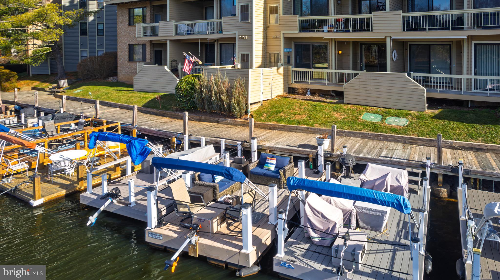 HARBOR POINT - Residential