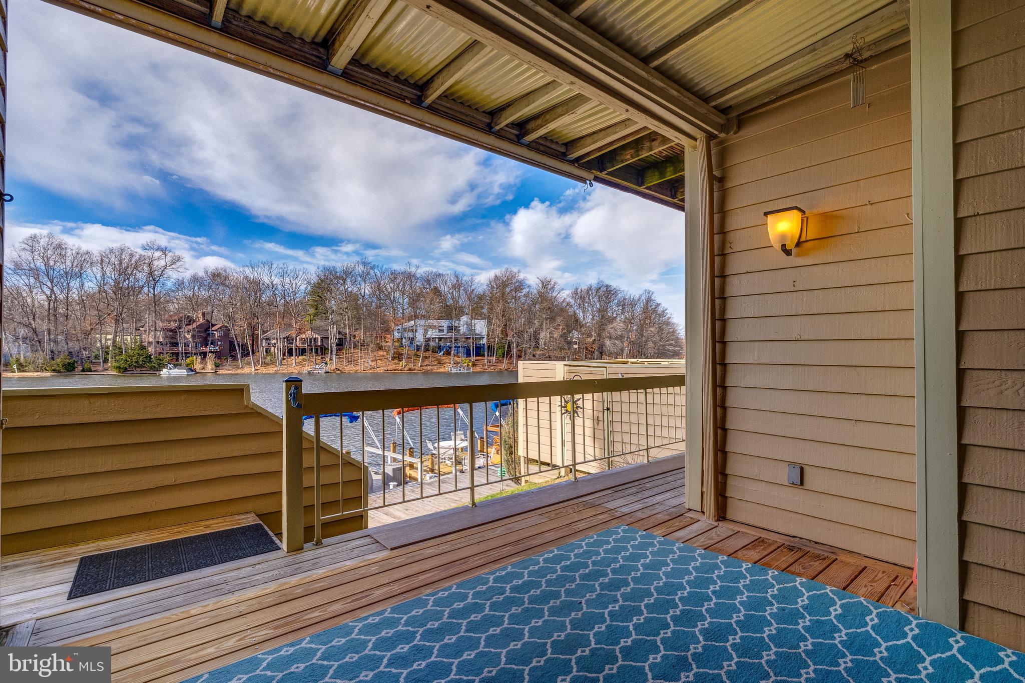 HARBOR POINT - Residential