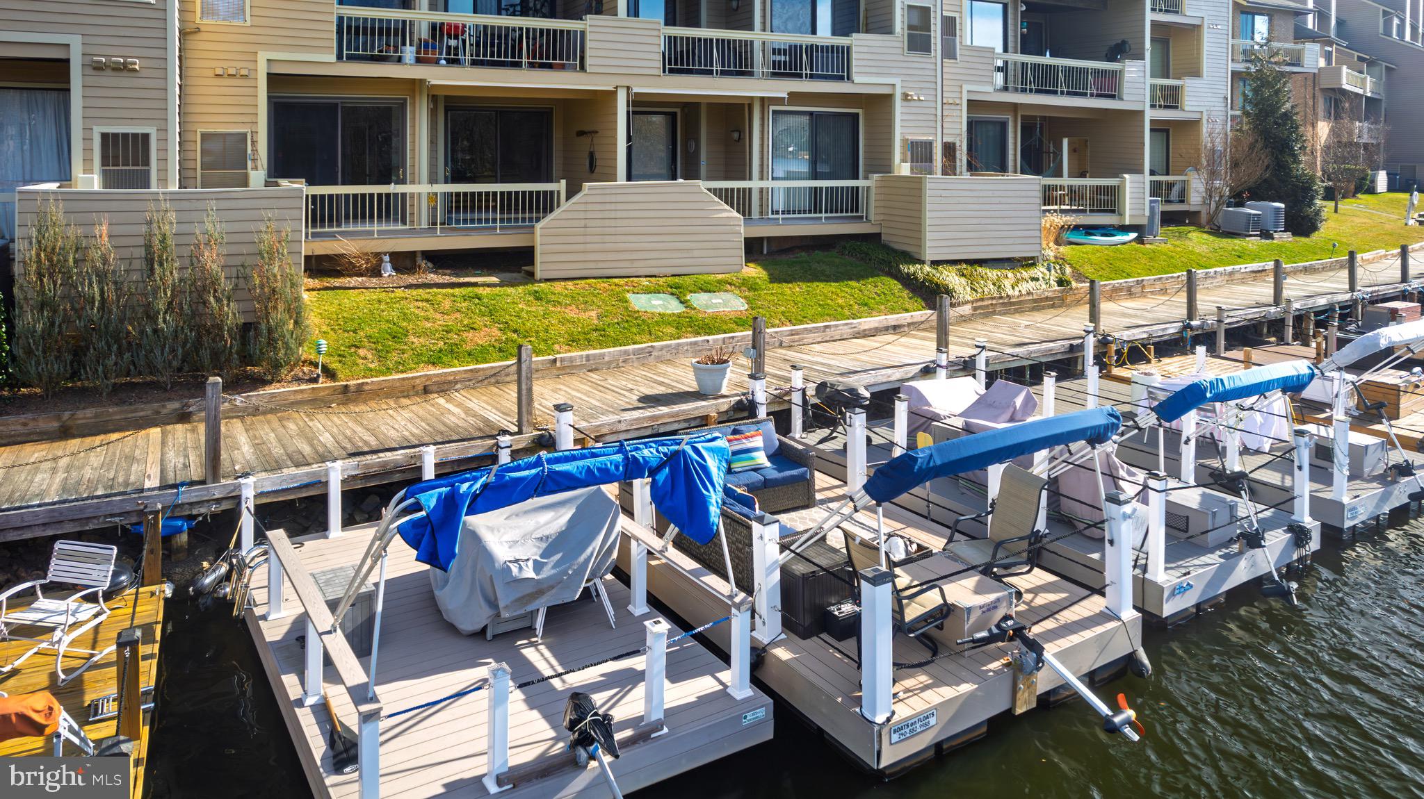 HARBOR POINT - Residential