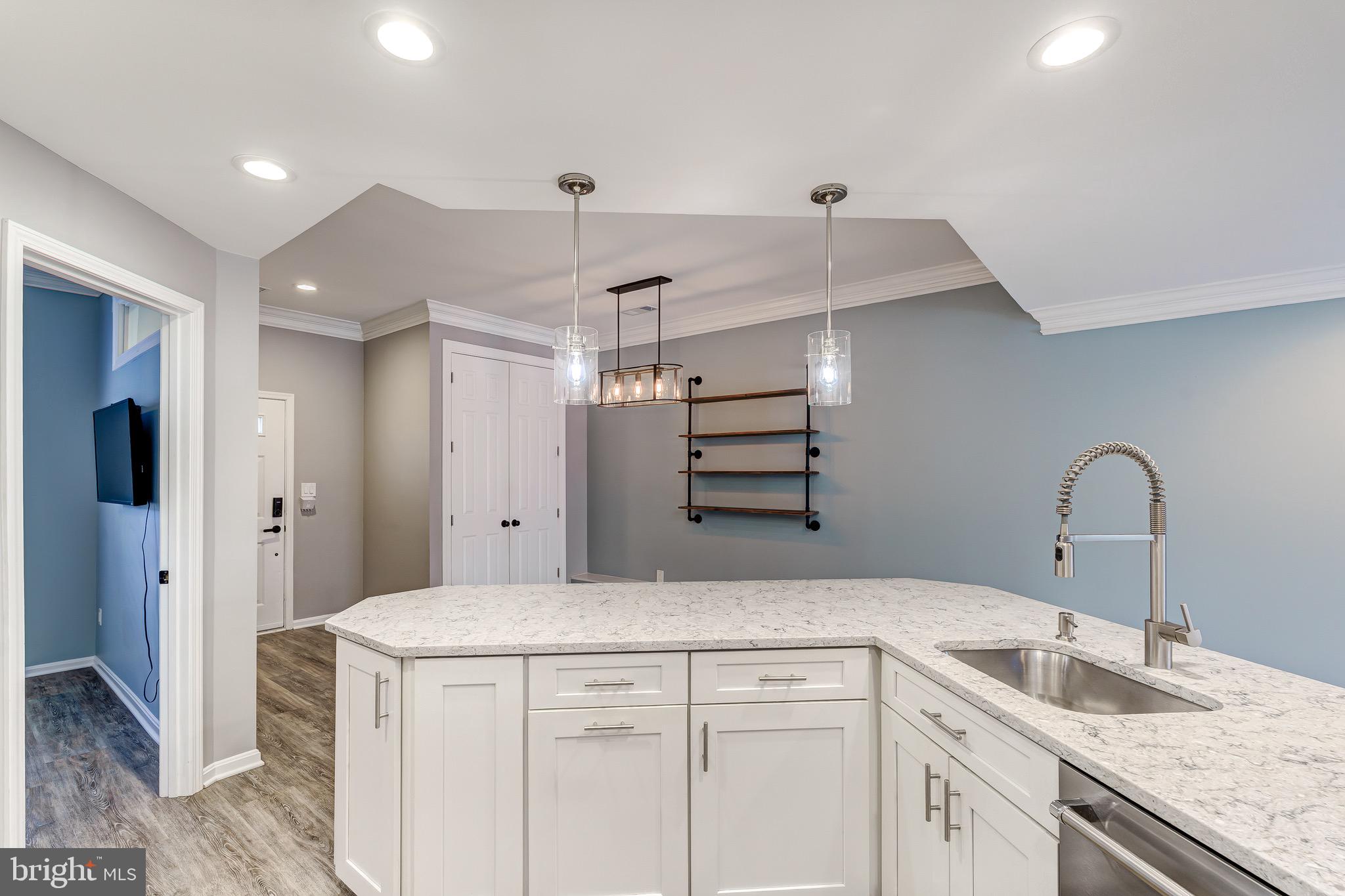 HARBOR POINT - Residential