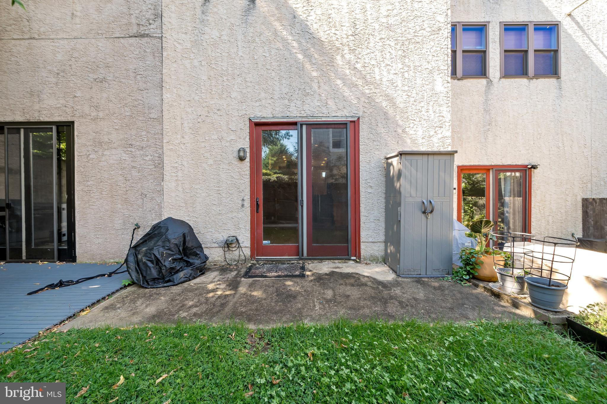 MANAYUNK - Residential Lease