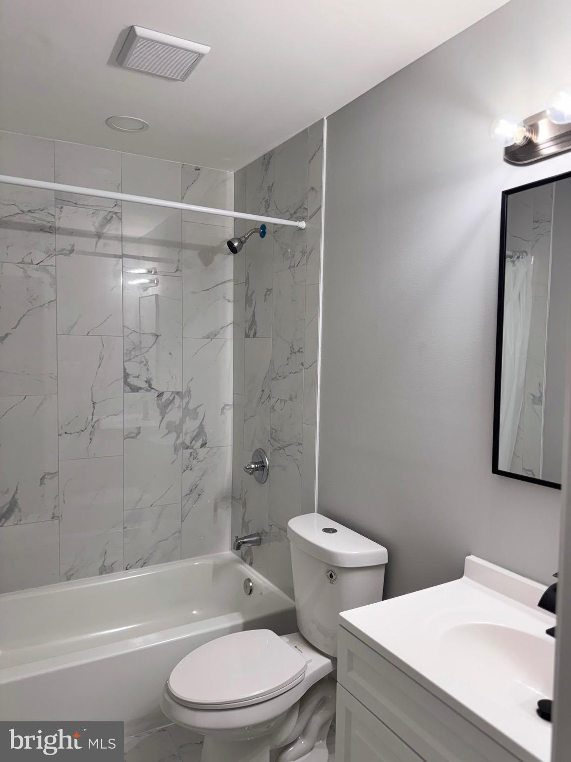 HIGHLANDTOWN - Residential