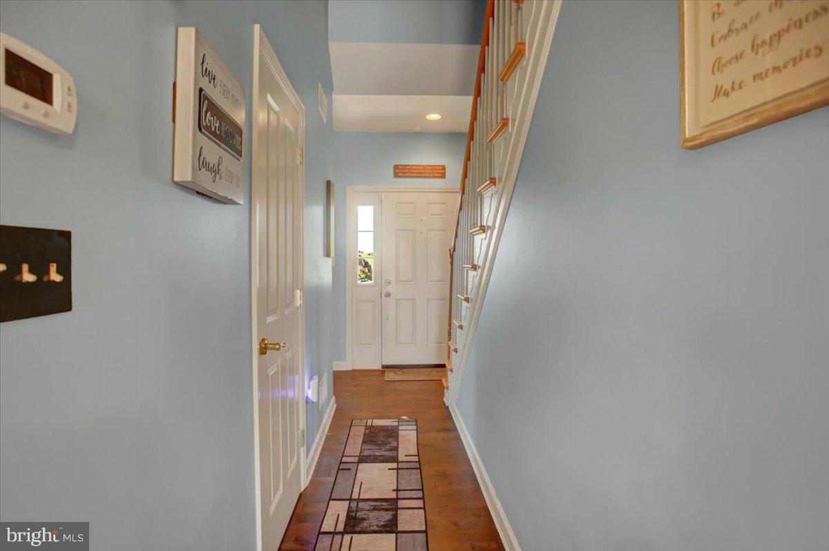 VAN LEAR MANOR - Residential