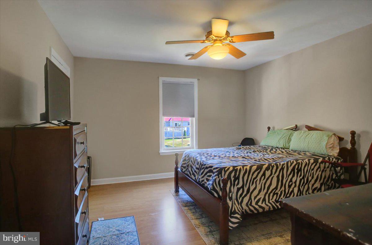 VAN LEAR MANOR - Residential