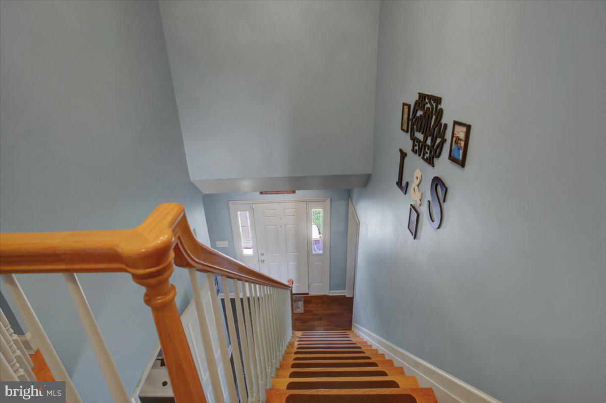 VAN LEAR MANOR - Residential