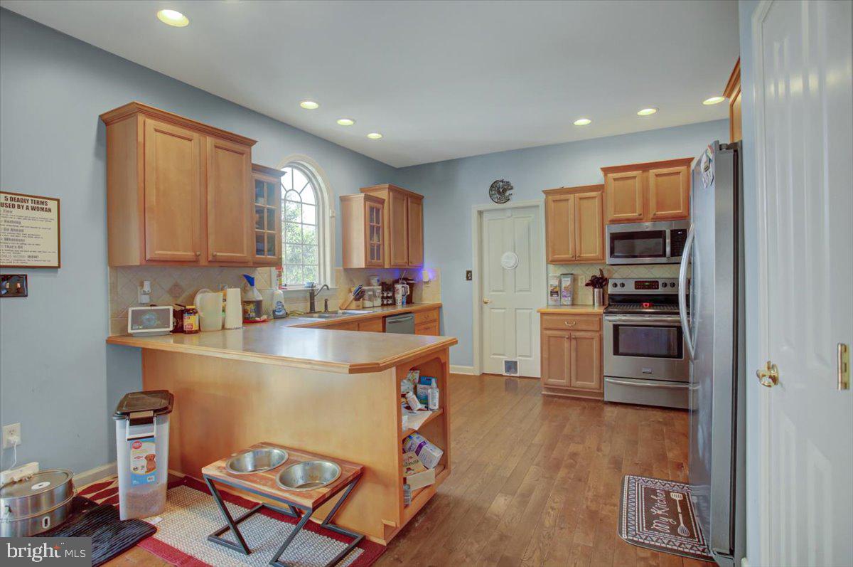 VAN LEAR MANOR - Residential