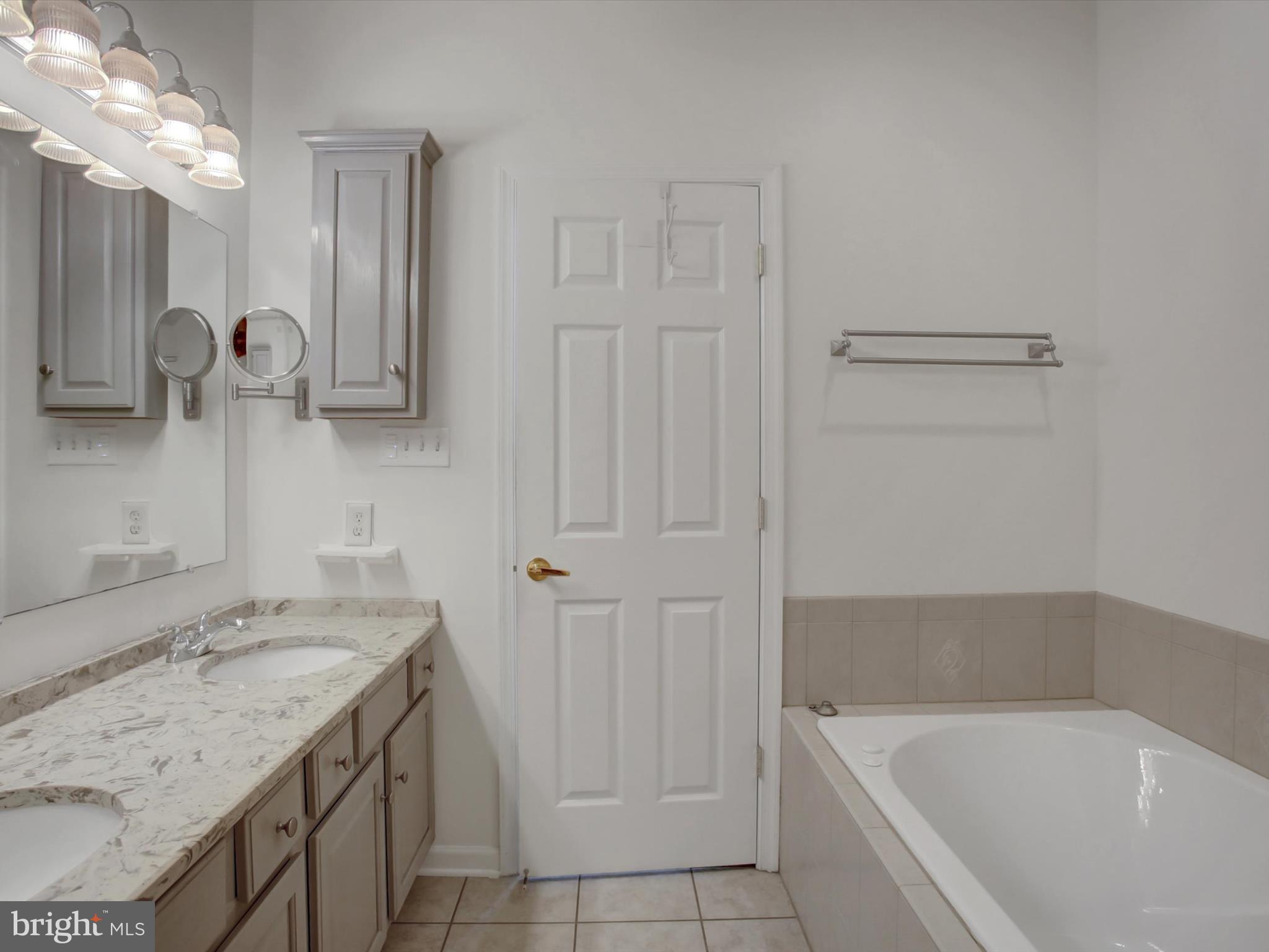 WHISKEY RUN ESTATES - Residential