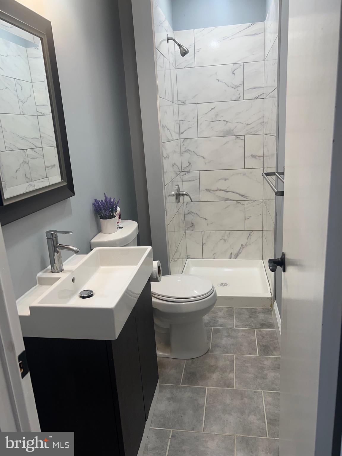 OLIVER - Residential Lease