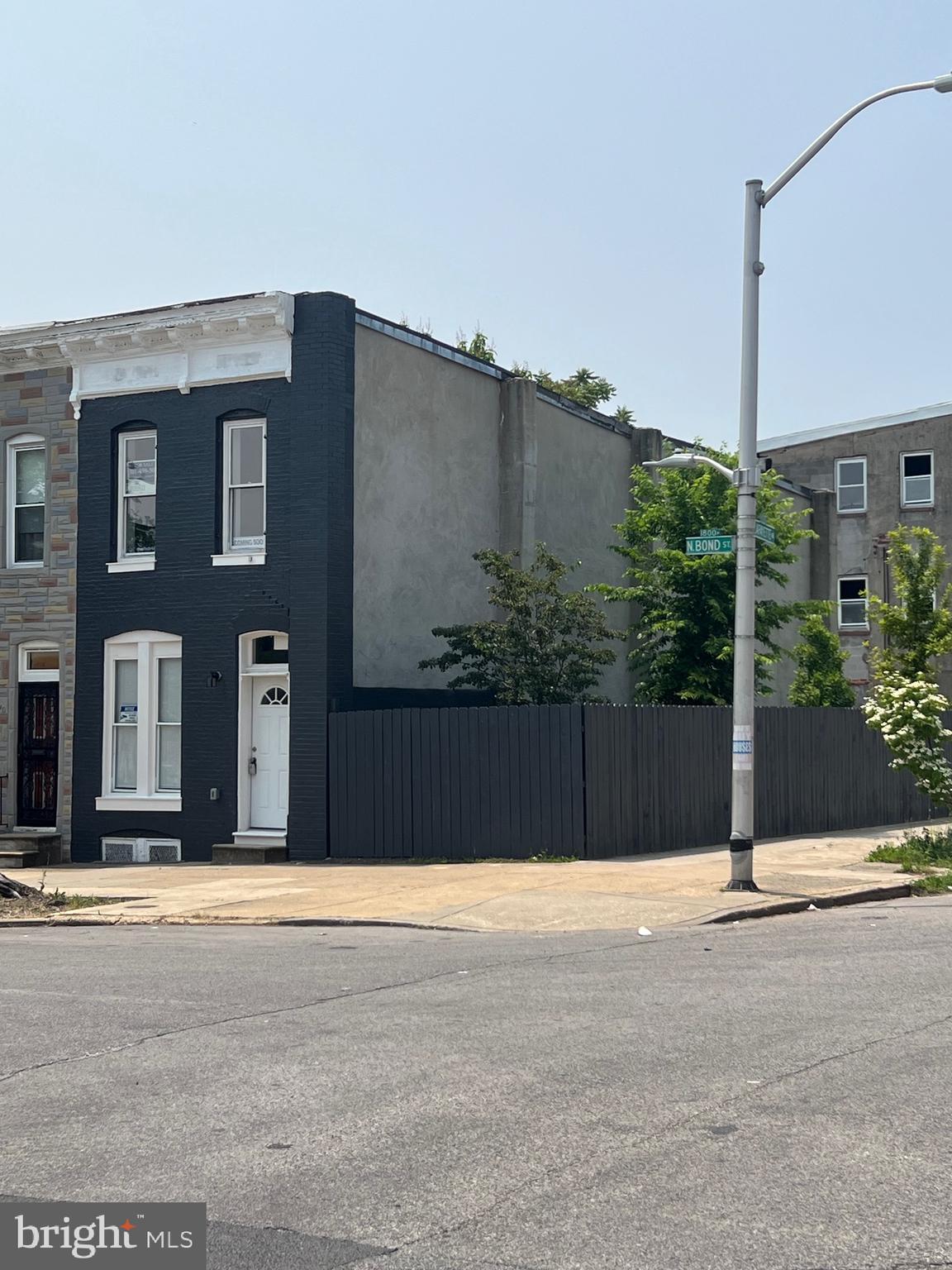 OLIVER - Residential Lease