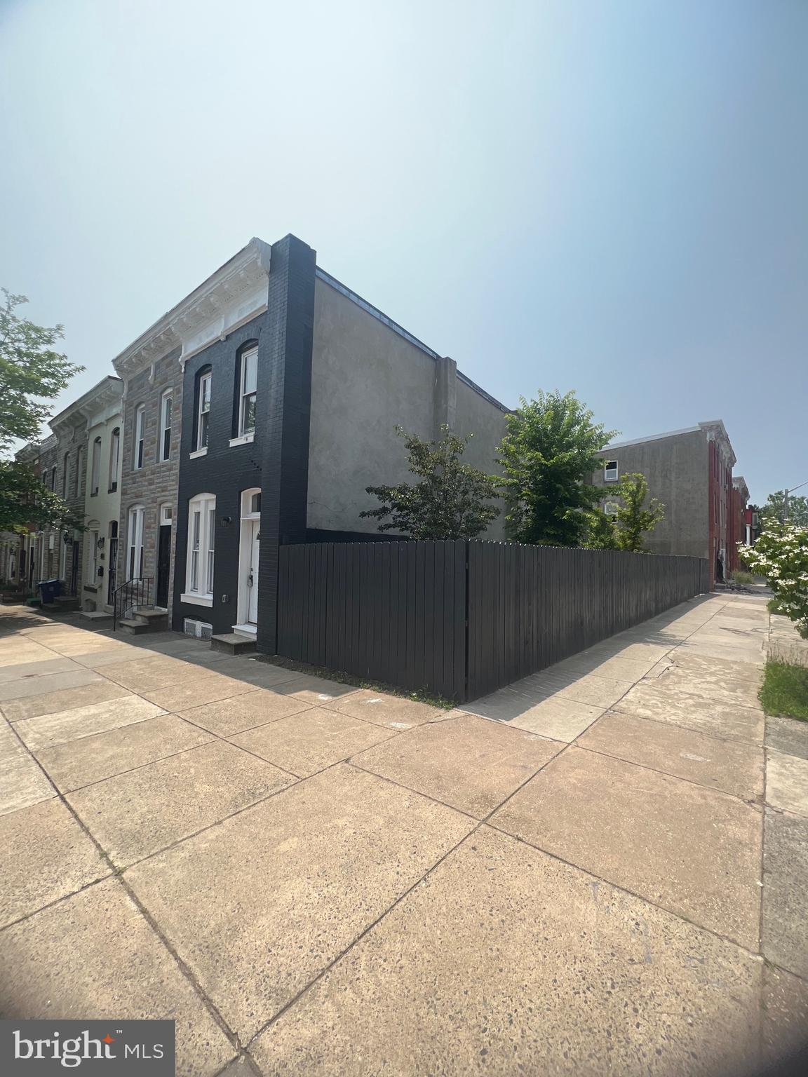 OLIVER - Residential Lease