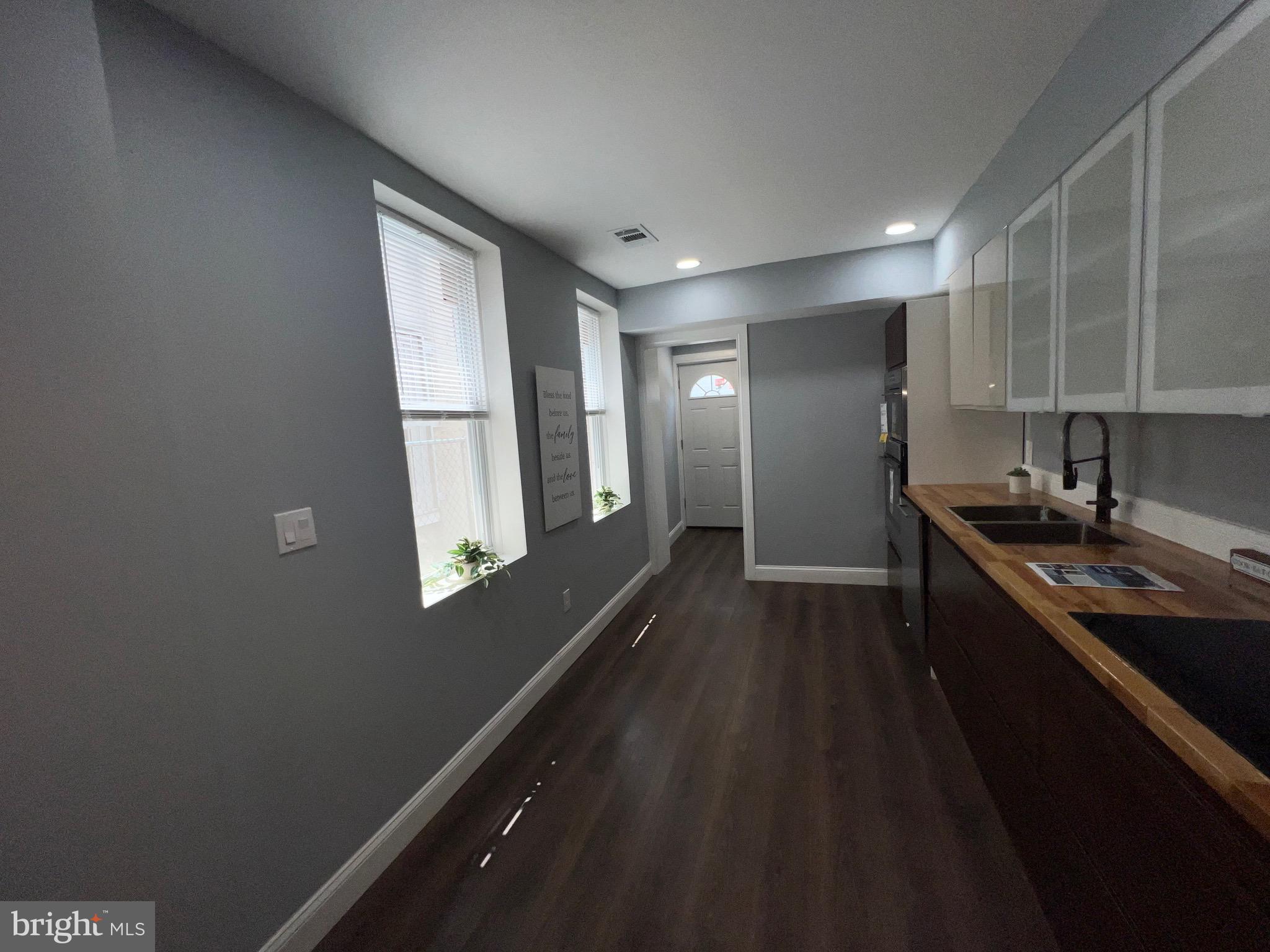 OLIVER - Residential Lease