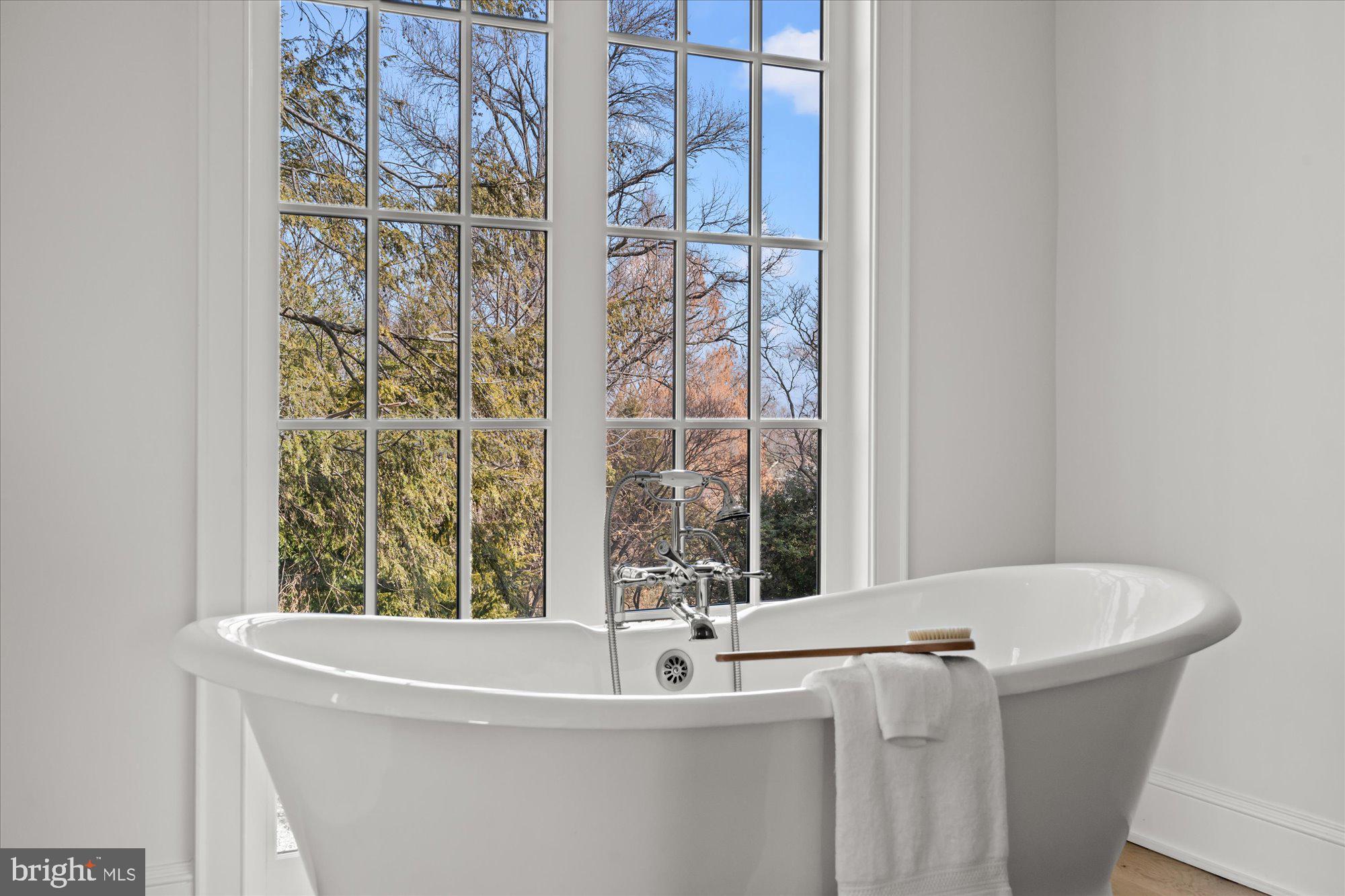 ARLINGTON - Residential