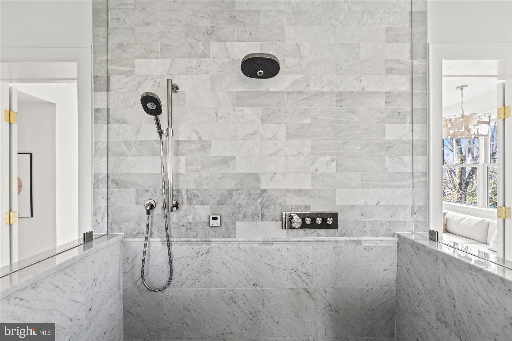 ARLINGTON - Residential