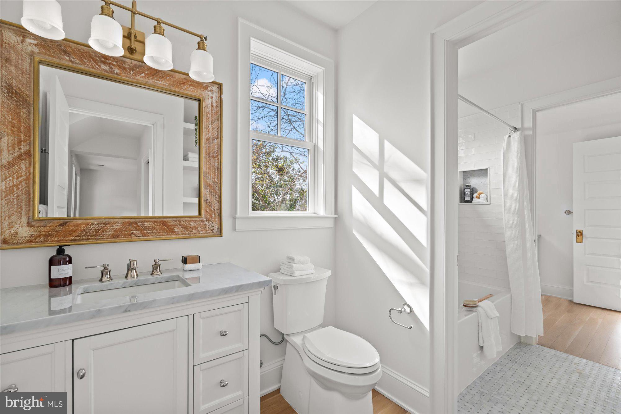 ARLINGTON - Residential