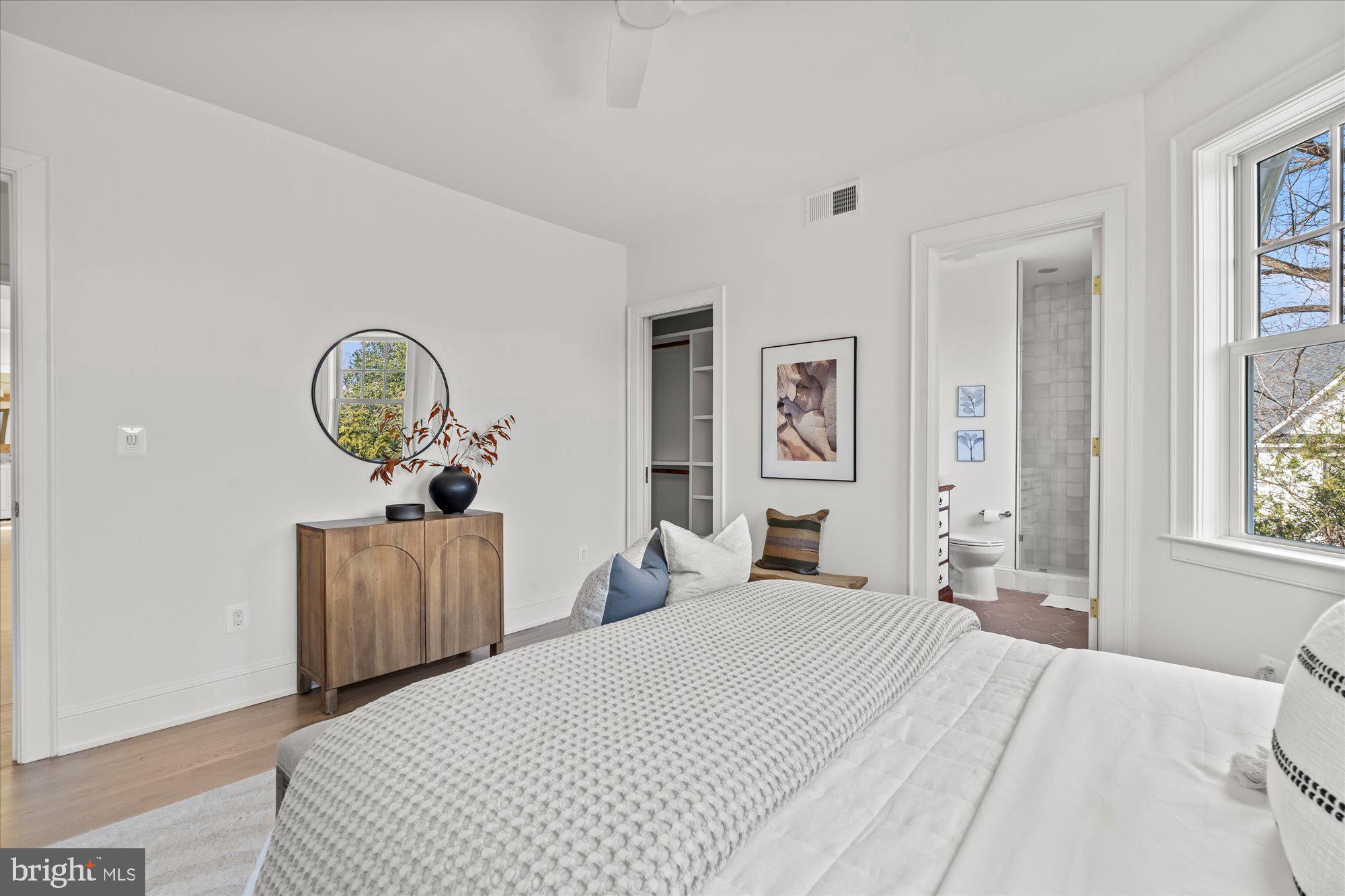 ARLINGTON - Residential