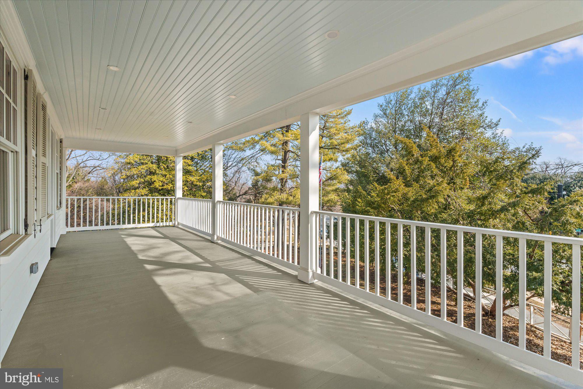 ARLINGTON - Residential