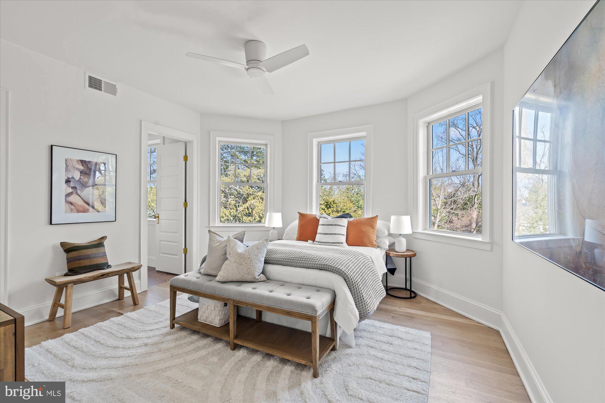 ARLINGTON - Residential