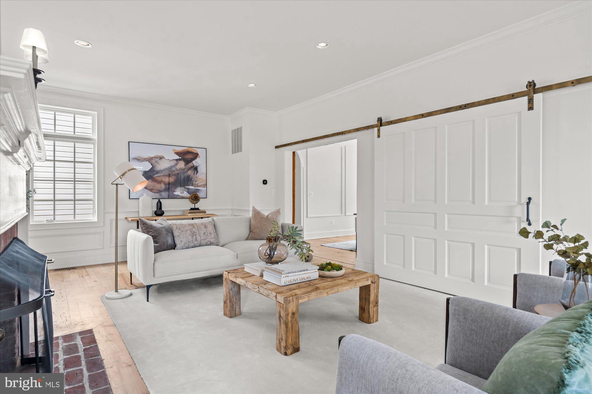 ARLINGTON - Residential