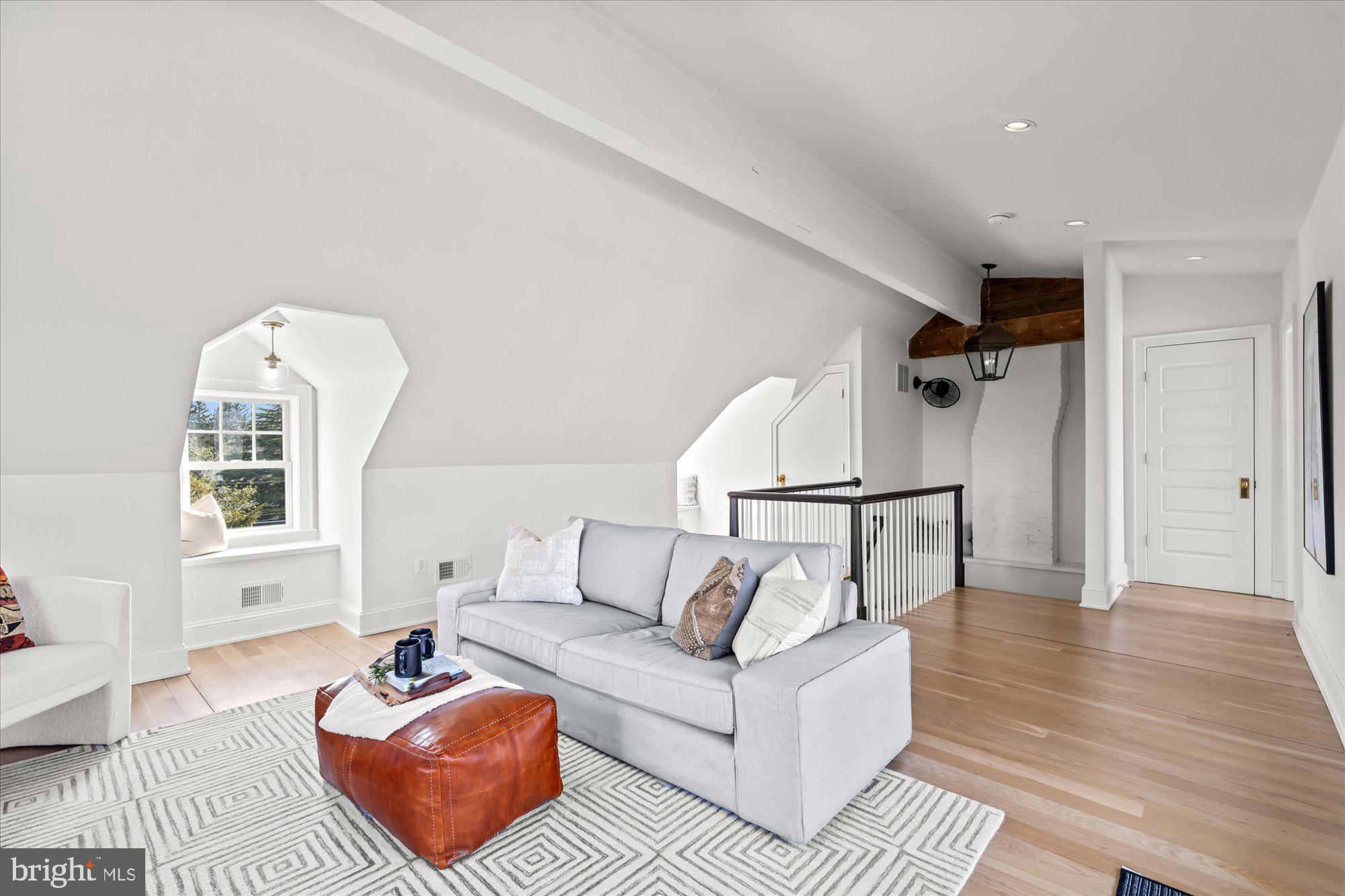 ARLINGTON - Residential