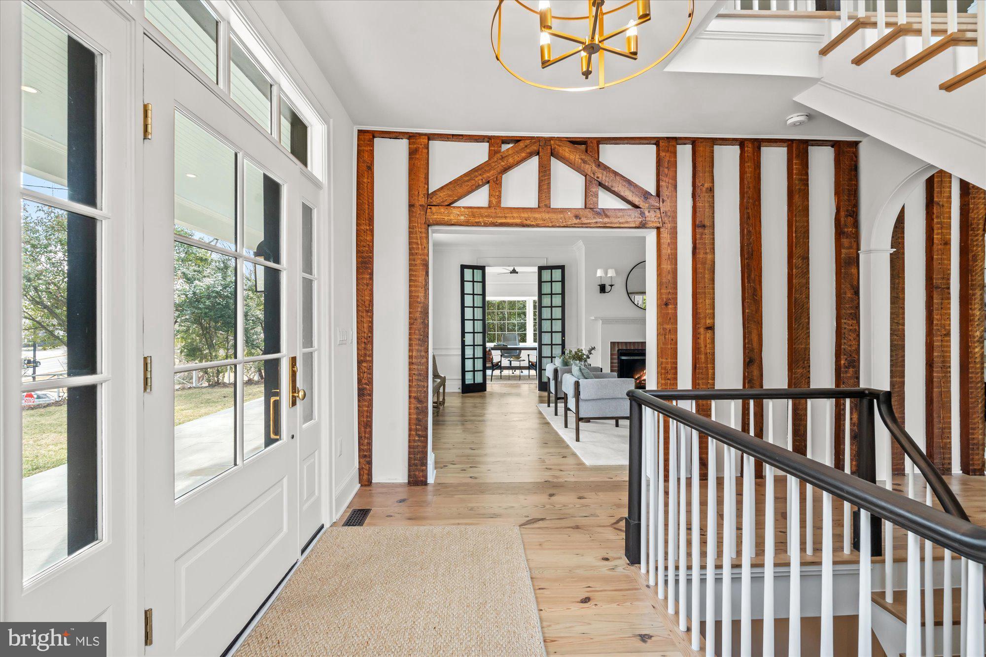 ARLINGTON - Residential