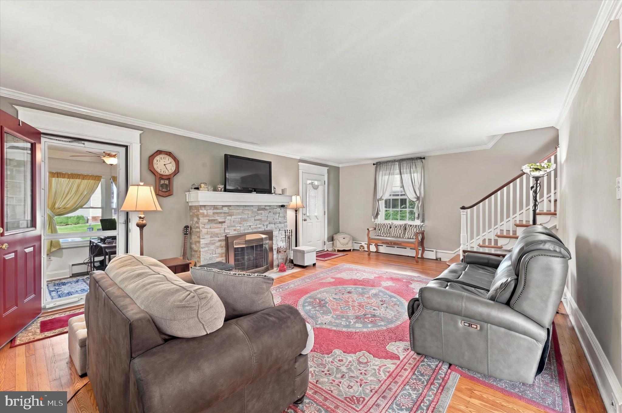 748 EDMONDS