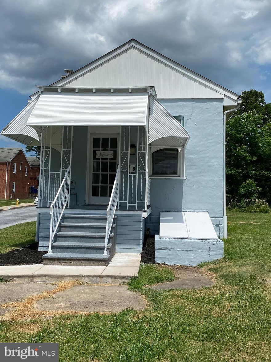 OPEN HOUSE SUNDAY, AUGUST 21,  2-4 PM .BACK ON THE MARKET!  BUYER 'S MORTGAGE DENIED.   A MINI HOME FOR A MINI BUDGET!!
This adorable home has been remodeled and is ready for an owner who doesn't 
require a lot of space.   Considering  the price, low taxes, and economical gas heat , one 
can be very financially comfortable here.  
Recent improvements within the past 2 months include all new flooring, fresh paint 
throughout , a brand new kitchen with granite counters with back splash, , SS stove 
&  microwave, new sink, spigots, lighting and more.  The bathroom has been revitalized
and features a new sink & vanity, toilet, spigots, paint, and flooring.  There are vinyl tilt
windows throughout, some are brand new, the home has been painted entirely on the 
exterior.  The basement was water proofed by a professional company by prior owner
and just recently was painted by the present owner, making it a very useful storage area.  
This cute little home will not last long.   It is in move in condition and looking for a 
loving  owner to  continue it's care.