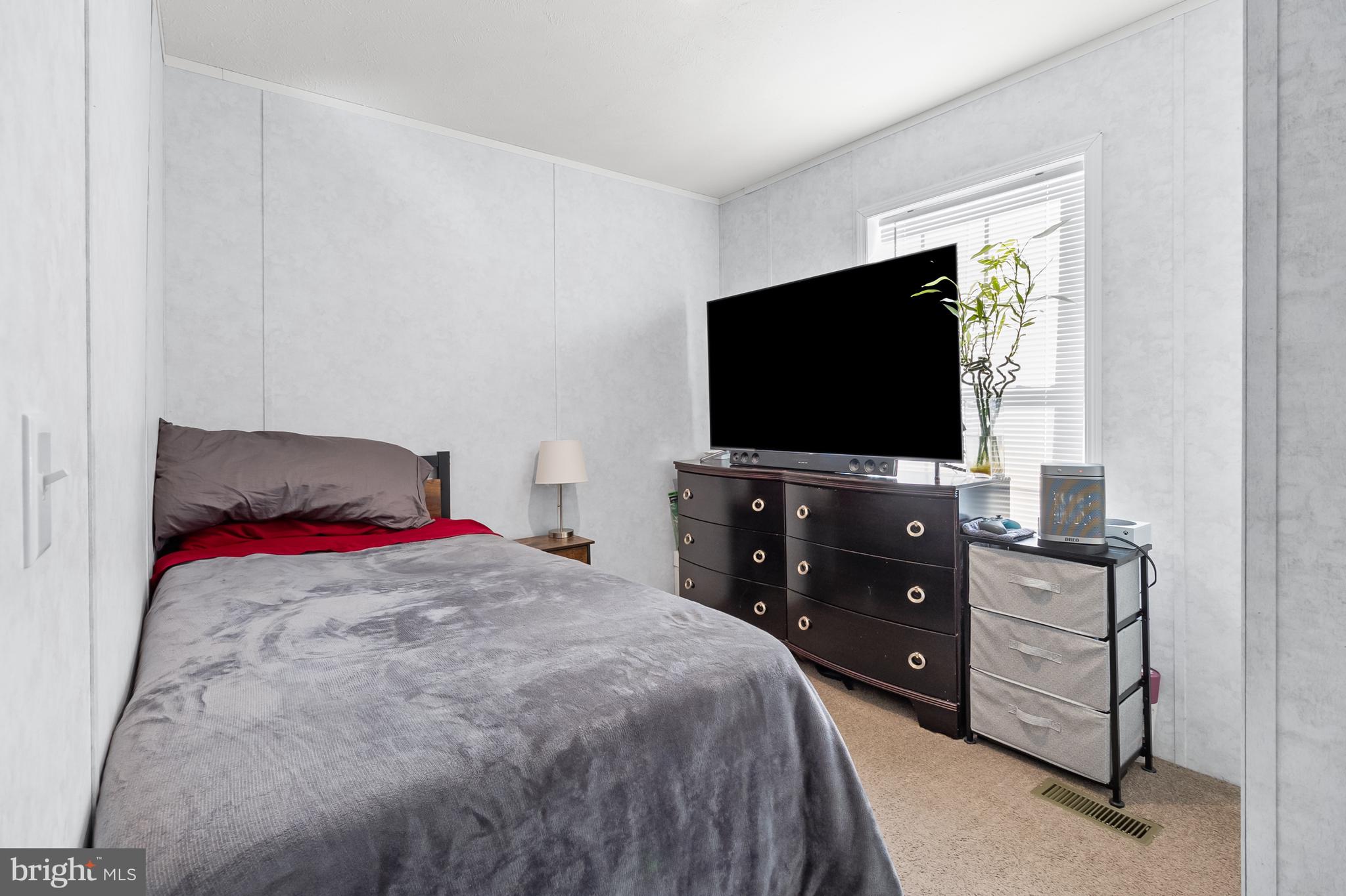 MURRAY MANOR - Residential