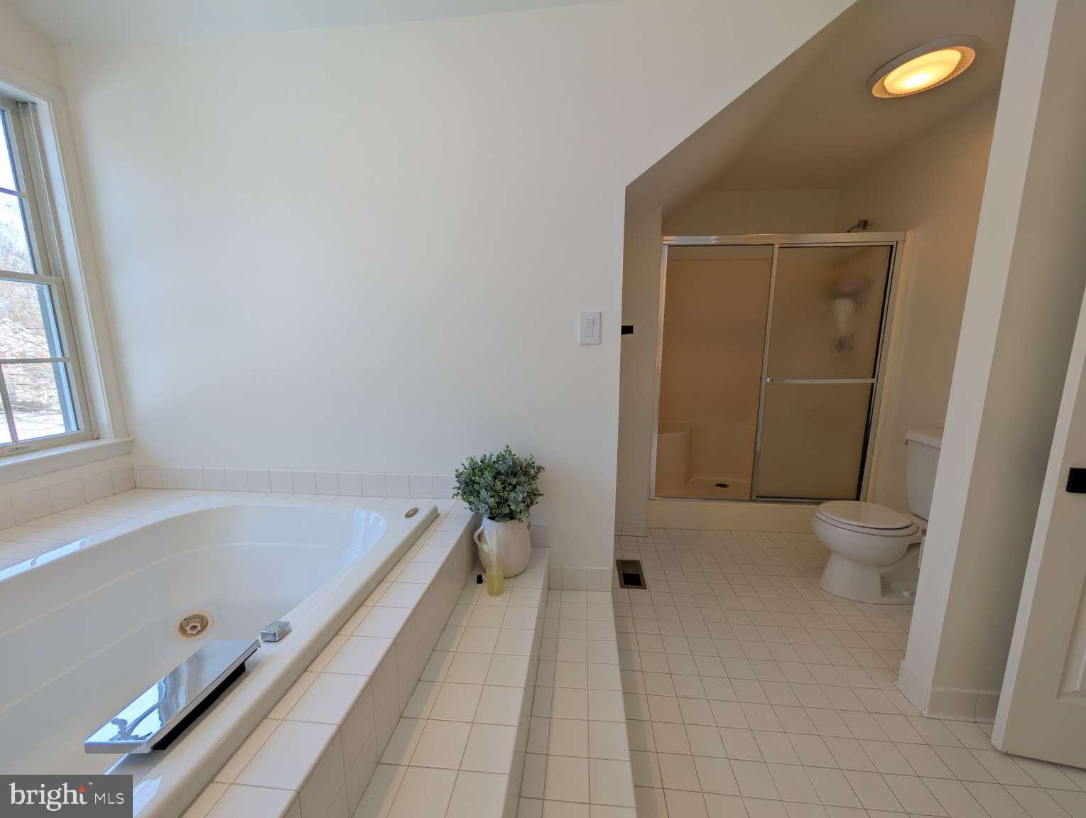 RIVER HILL - Residential