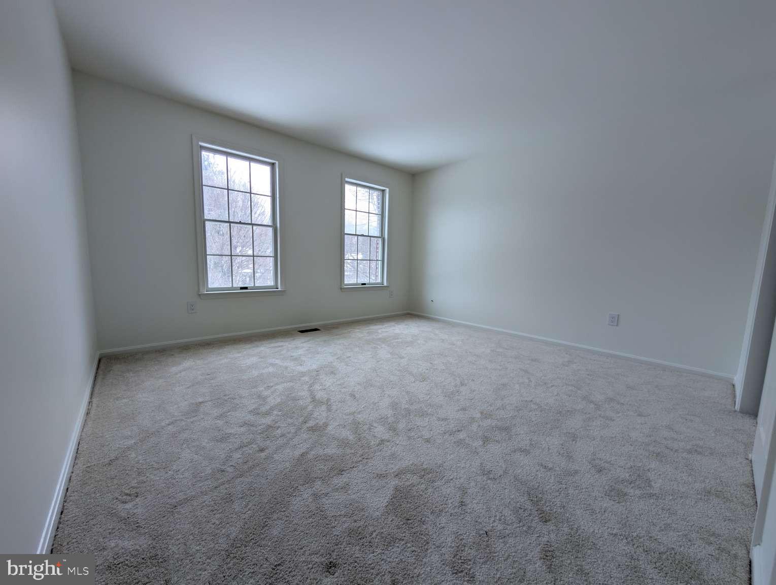 RIVER HILL - Residential